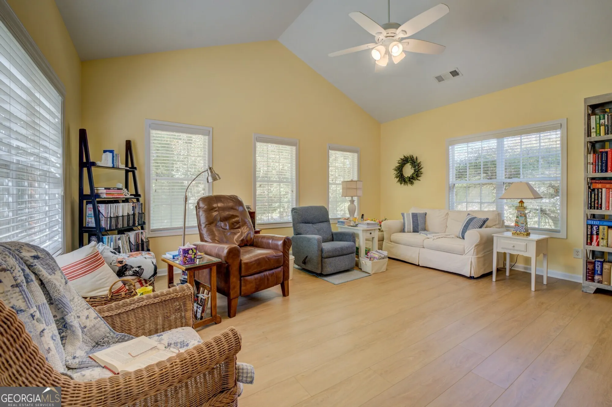 Property Slideshow image 9 of 42 | 310 crossroads dr, Social Circle, GA, 30025