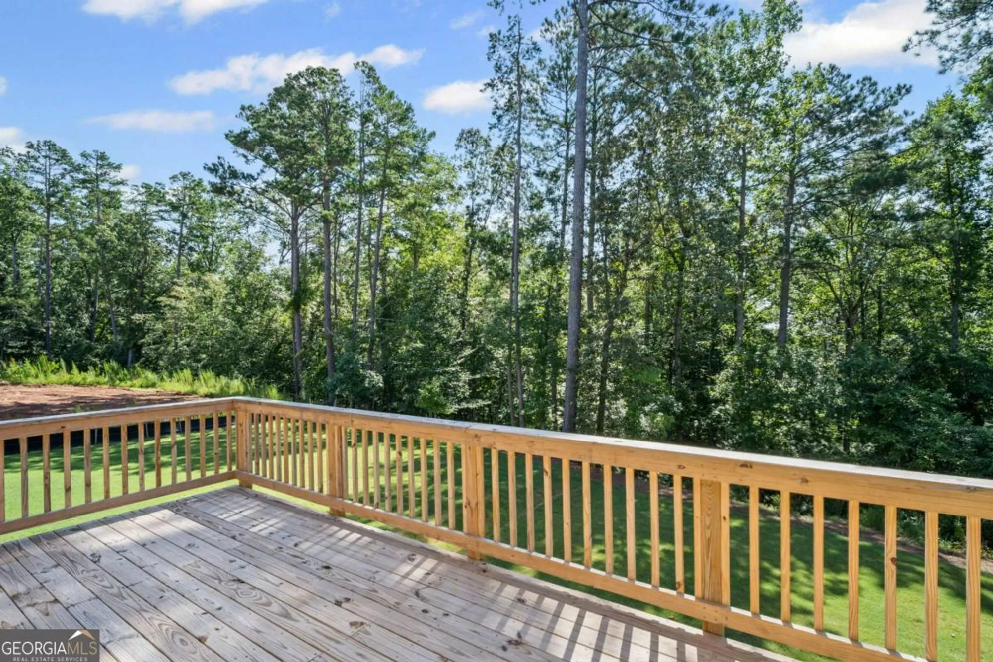 Property Slideshow image 14 of 15 | 866 lakemont dr, Canton, GA, 30114