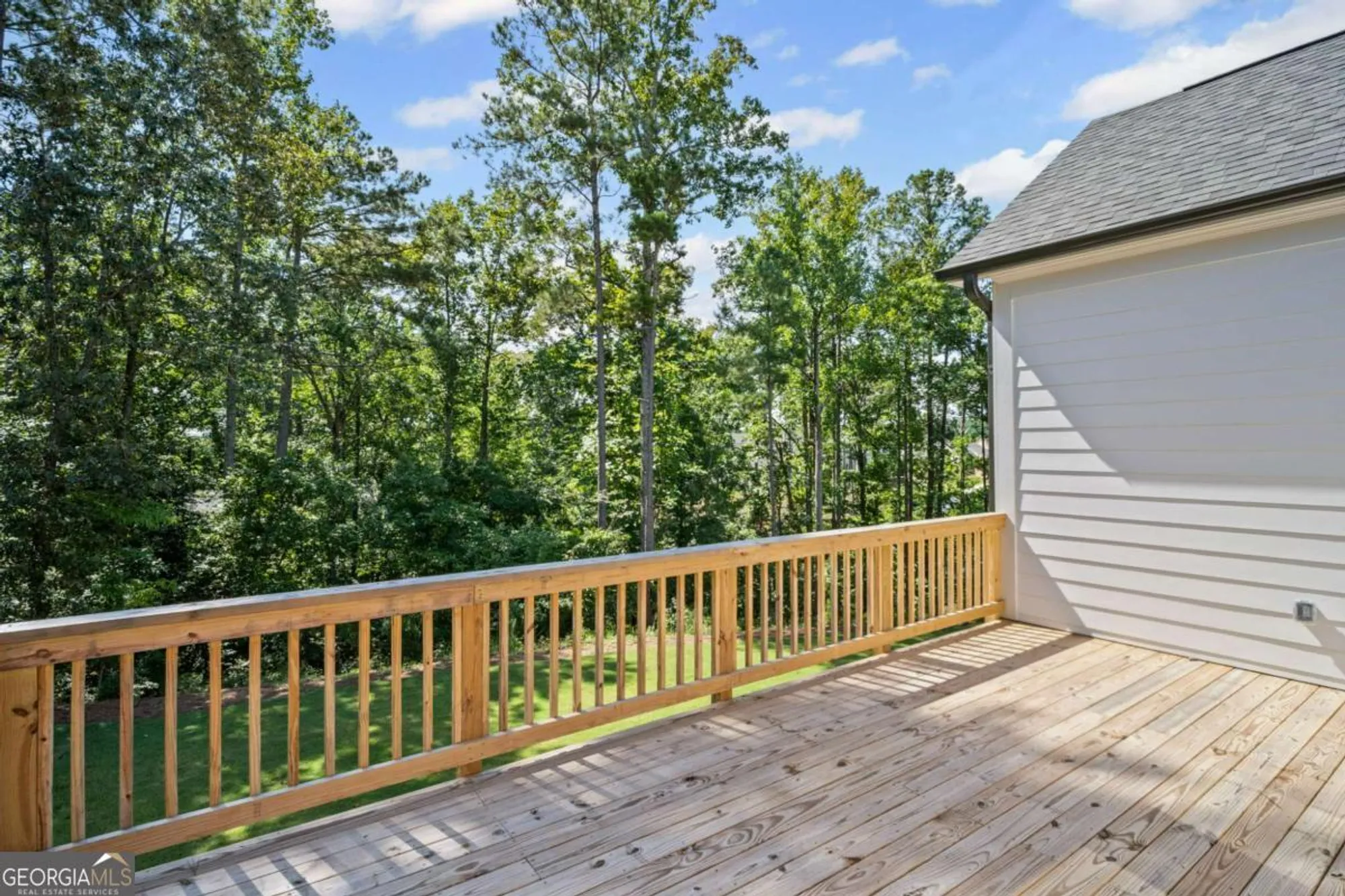 Property Slideshow image 13 of 15 | 866 lakemont dr, Canton, GA, 30114