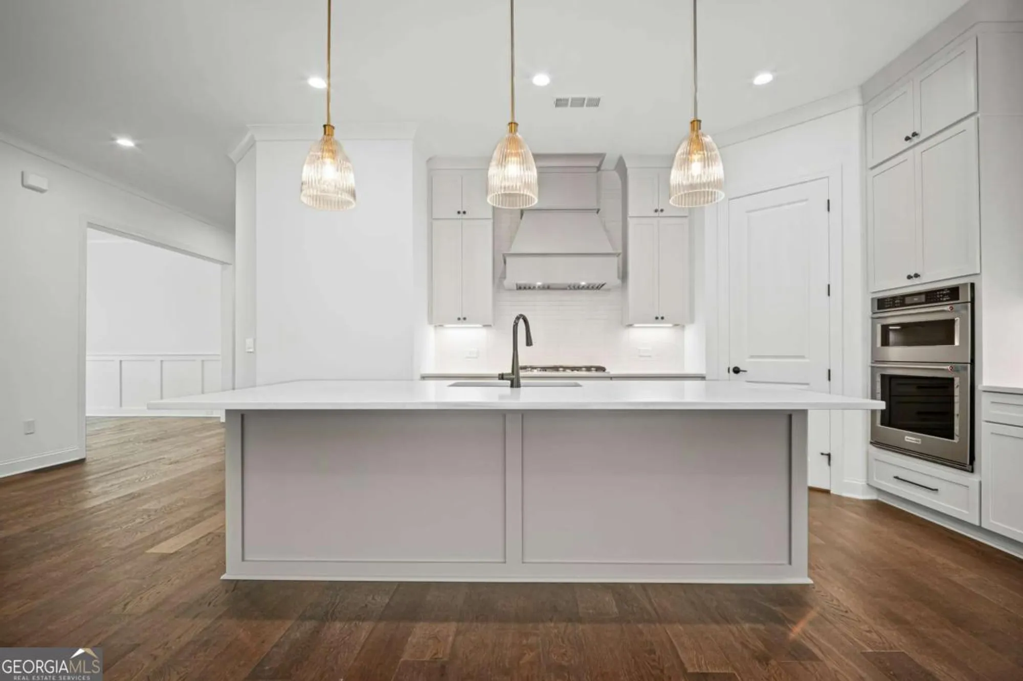 Property Slideshow image 5 of 15 | 866 lakemont dr, Canton, GA, 30114