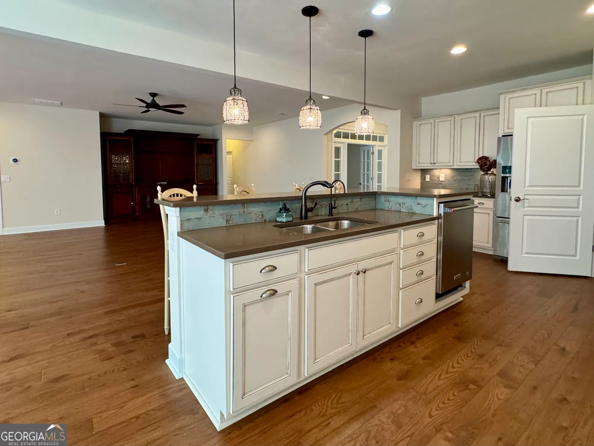 Property Slideshow image 14 of 88 | 1091 lakefront ct, Greensboro, GA, 30642