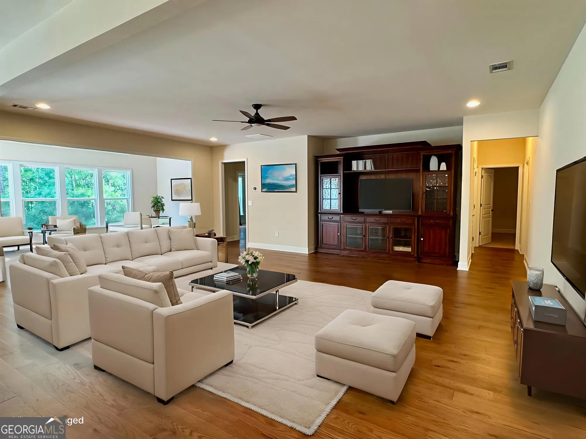 Property Slideshow image 11 of 88 | 1091 lakefront ct, Greensboro, GA, 30642
