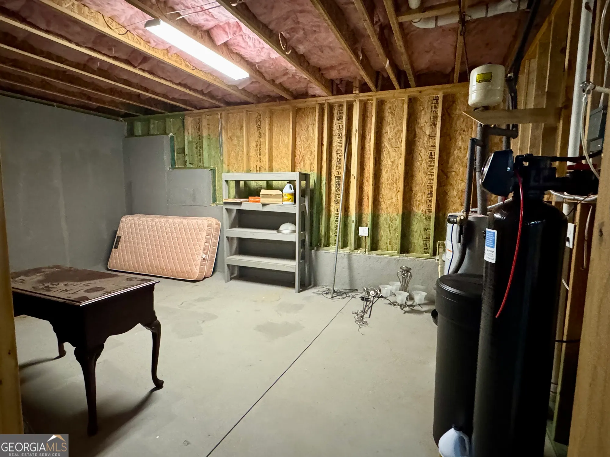 Property Slideshow image 70 of 88 | 1091 lakefront ct, Greensboro, GA, 30642