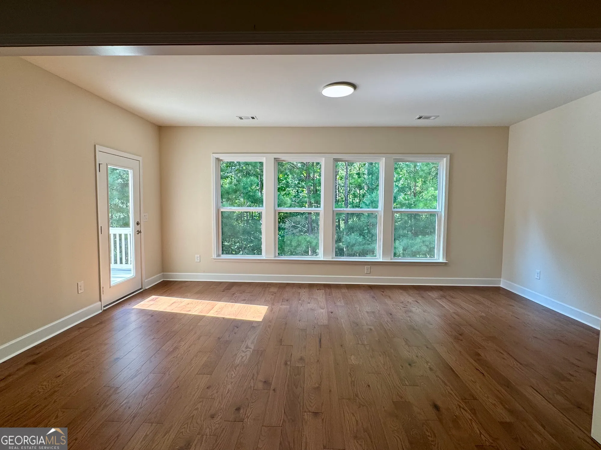 Property Slideshow image 29 of 88 | 1091 lakefront ct, Greensboro, GA, 30642