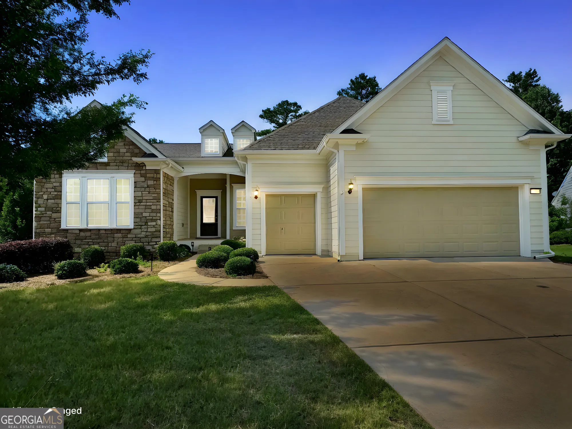 Property Slideshow image 2 of 88 | 1091 lakefront ct, Greensboro, GA, 30642