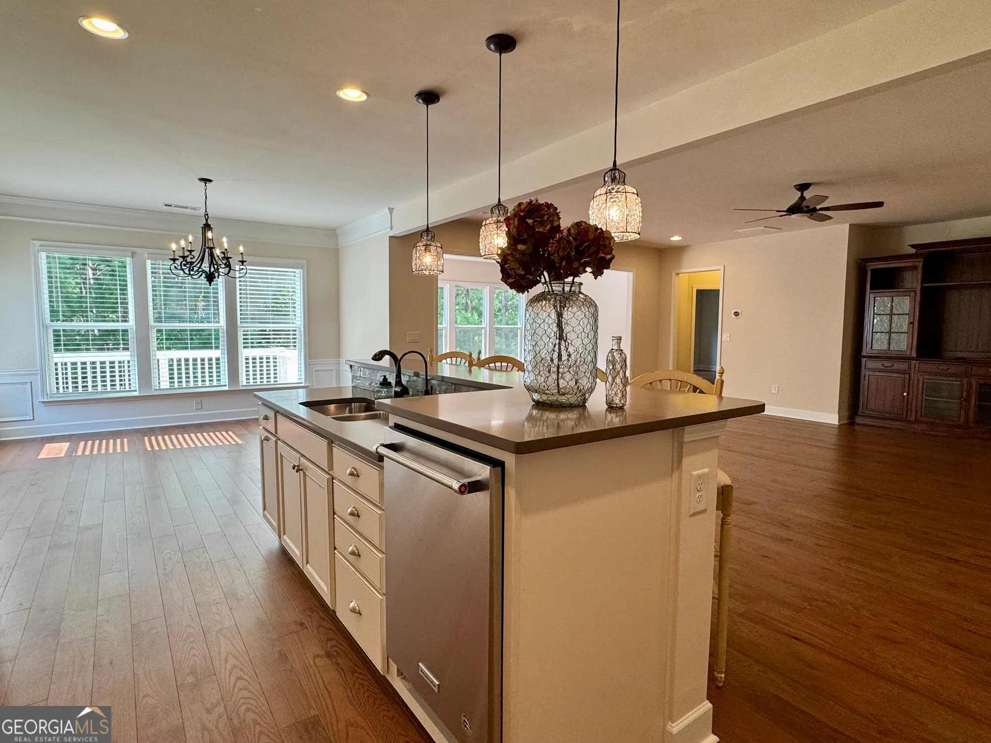 Property Slideshow image 16 of 88 | 1091 lakefront ct, Greensboro, GA, 30642