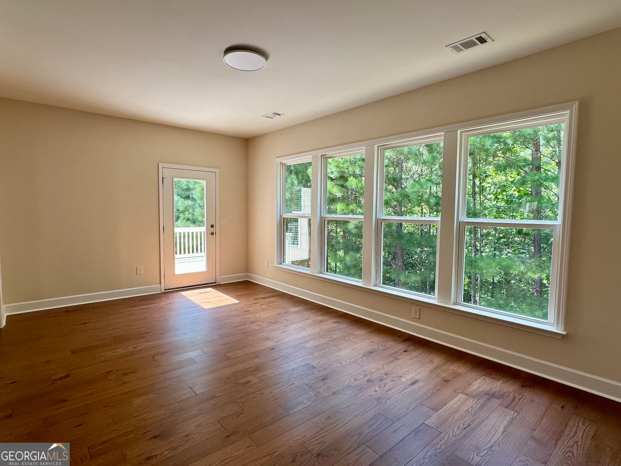 Property Slideshow image 36 of 88 | 1091 lakefront ct, Greensboro, GA, 30642