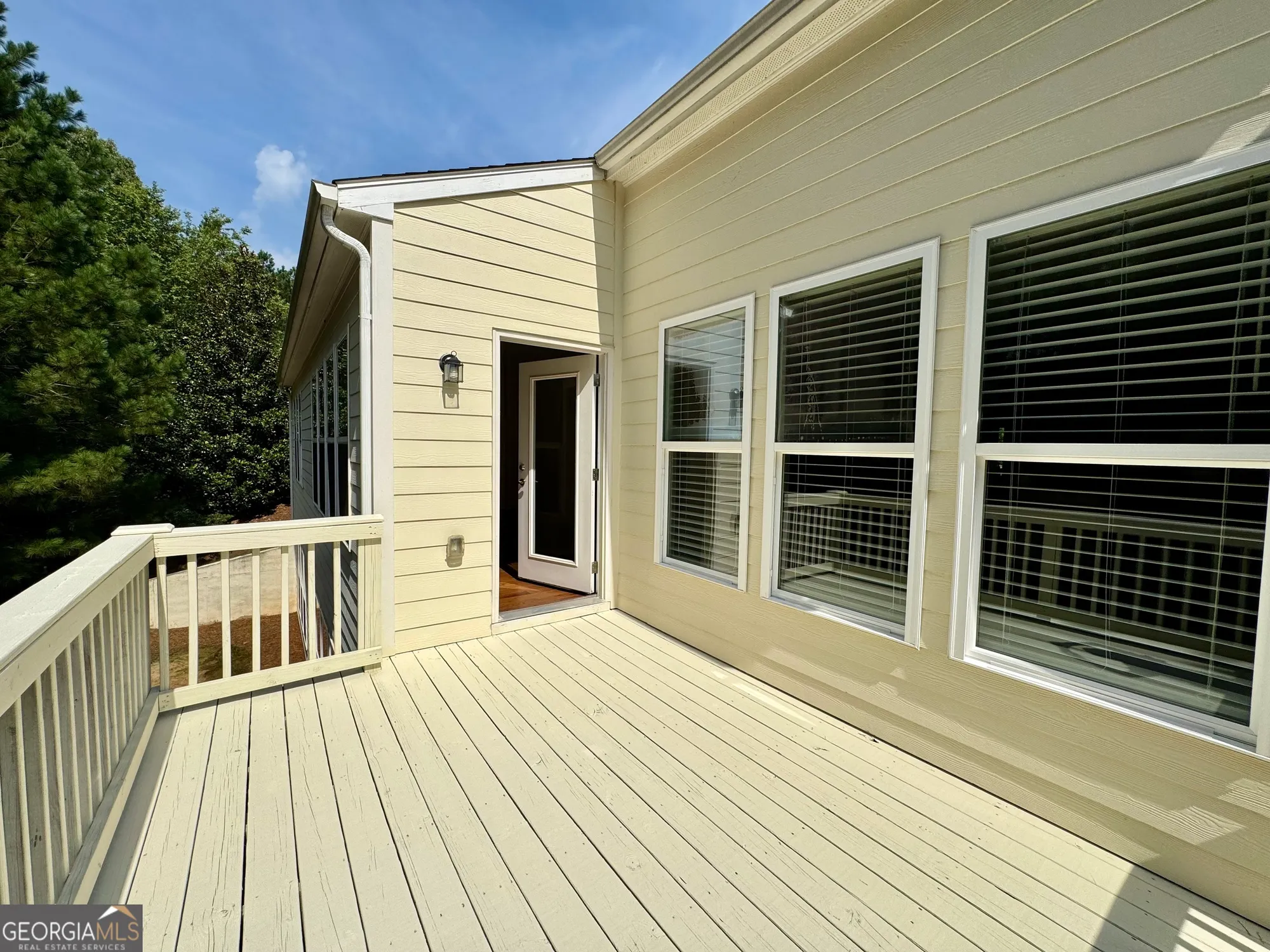 Property Slideshow image 34 of 88 | 1091 lakefront ct, Greensboro, GA, 30642