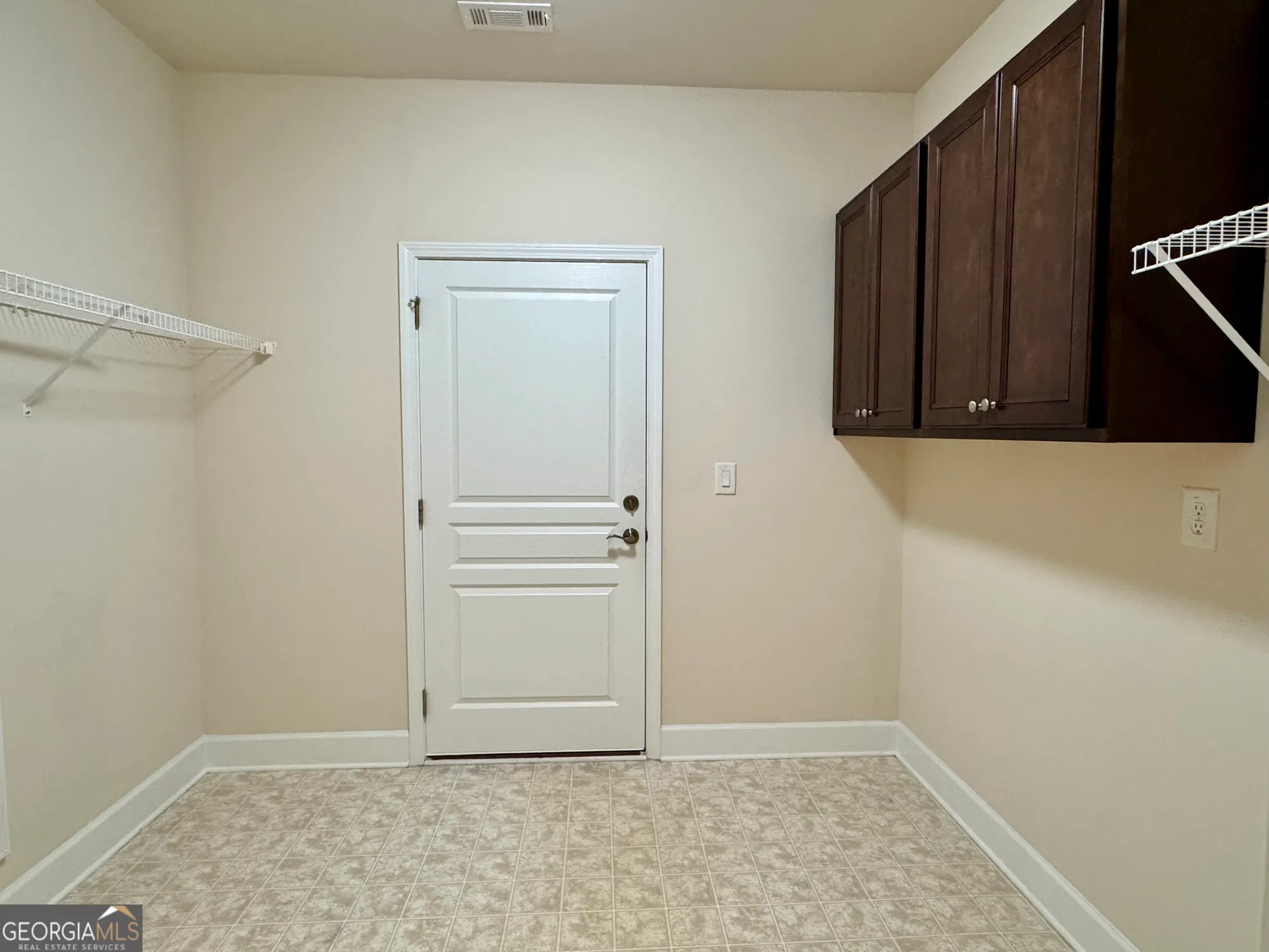 Property Slideshow image 65 of 88 | 1091 lakefront ct, Greensboro, GA, 30642