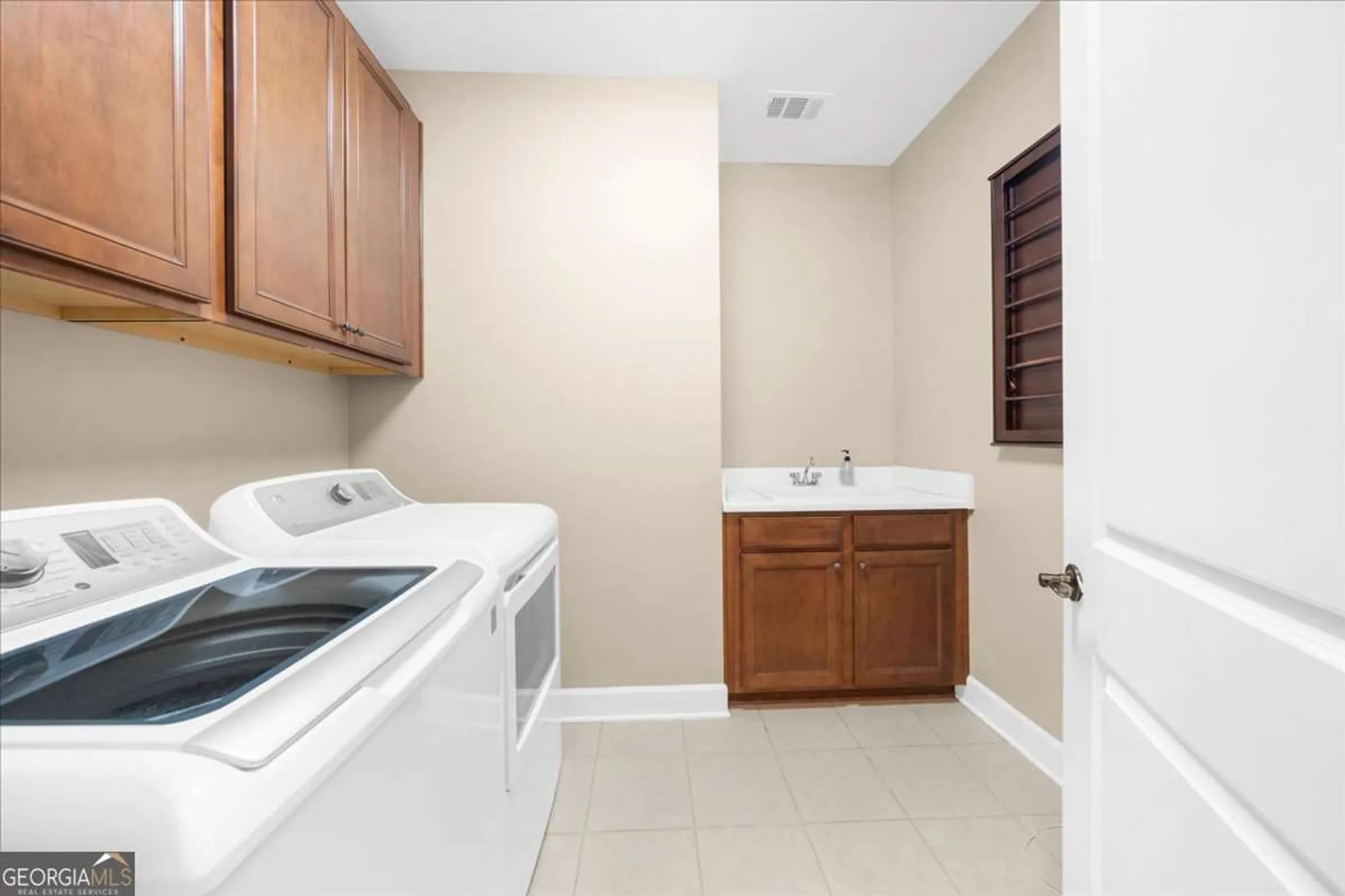 Property Slideshow image 27 of 60 | 3880 sweet magnolia dr, Gainesville, GA, 30504