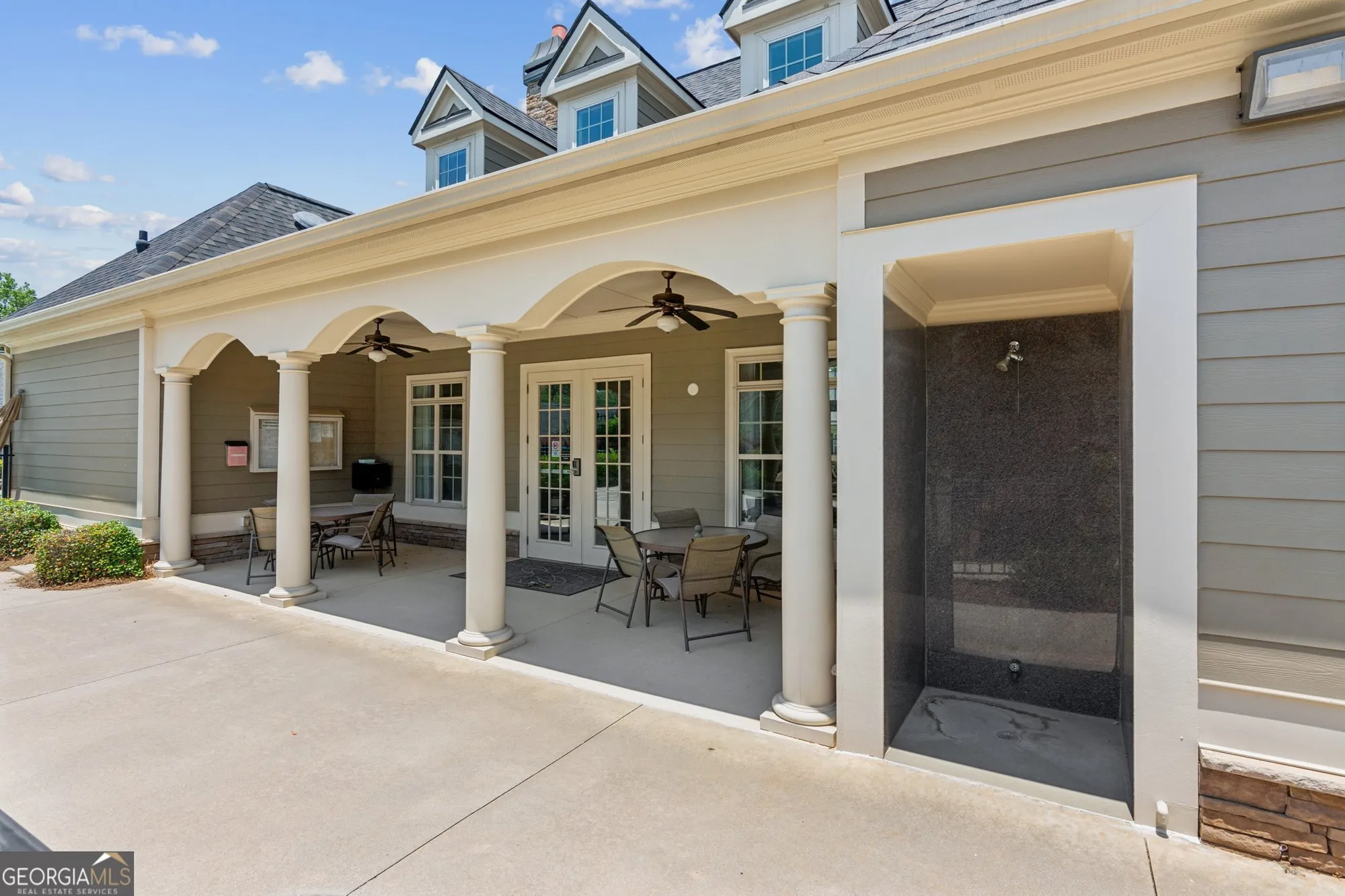 Property Slideshow image 43 of 48 | 328 shade tree cir, Woodstock, GA, 30188