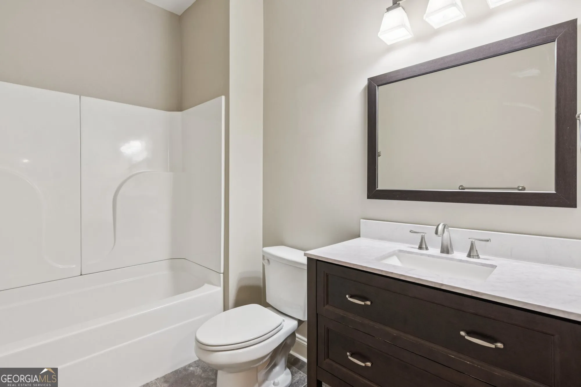 Property Slideshow image 32 of 48 | 328 shade tree cir, Woodstock, GA, 30188