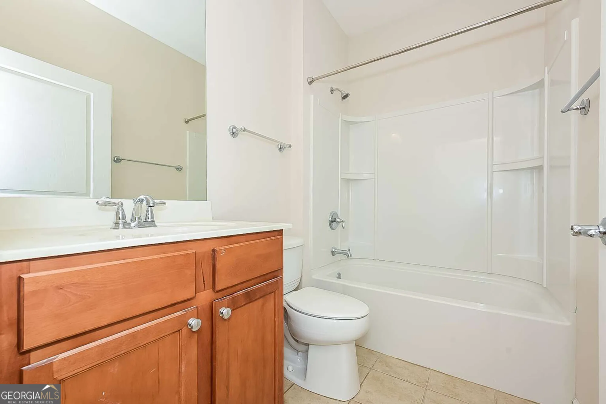 Property Slideshow image 14 of 16 | 116 magic lily dr, Griffin, GA, 30223