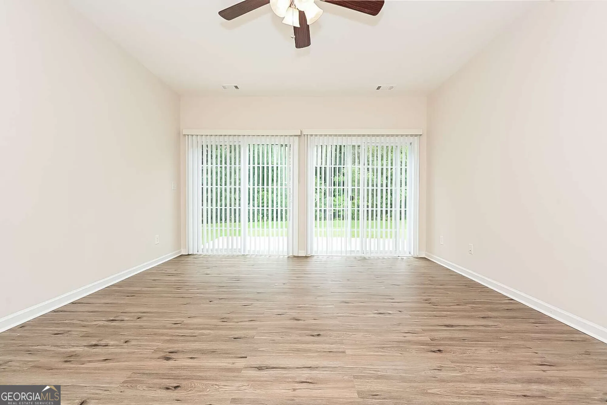 Property Slideshow image 3 of 16 | 116 magic lily dr, Griffin, GA, 30223