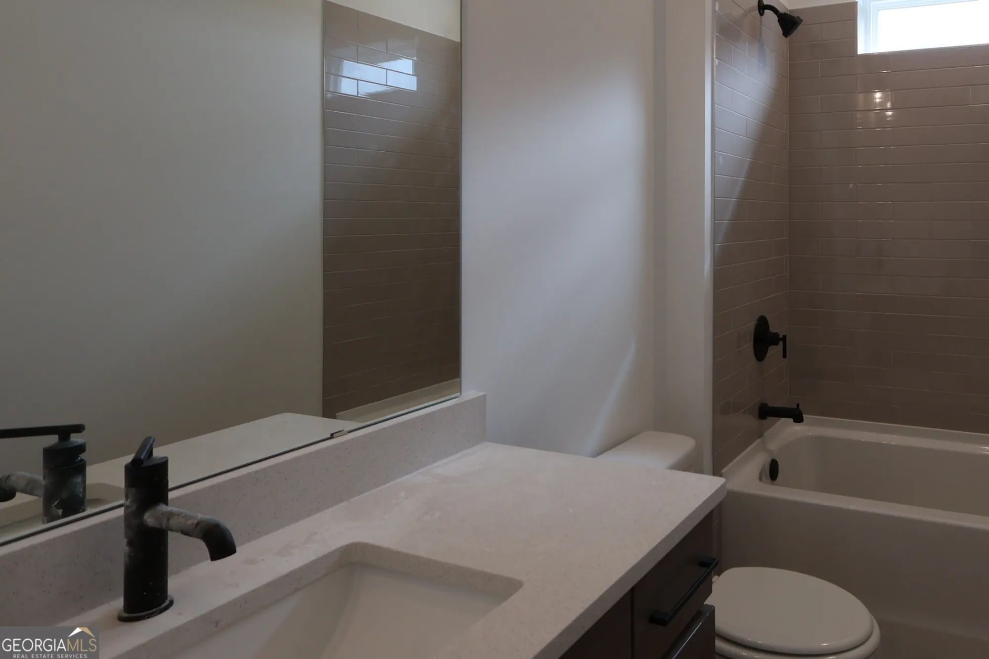 Property Slideshow image 10 of 11 | 1049 pine bark ln, Canton, GA, 30114