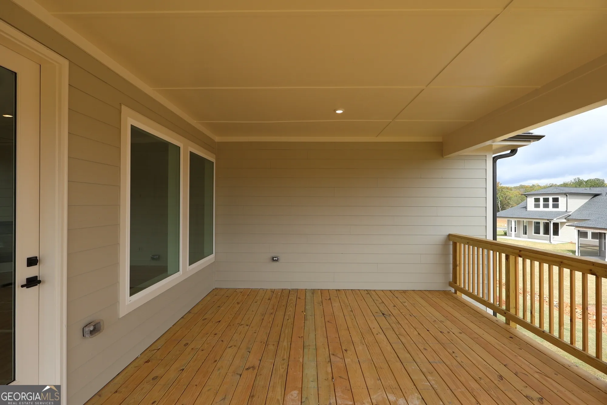 Property Slideshow image 6 of 11 | 1049 pine bark ln, Canton, GA, 30114