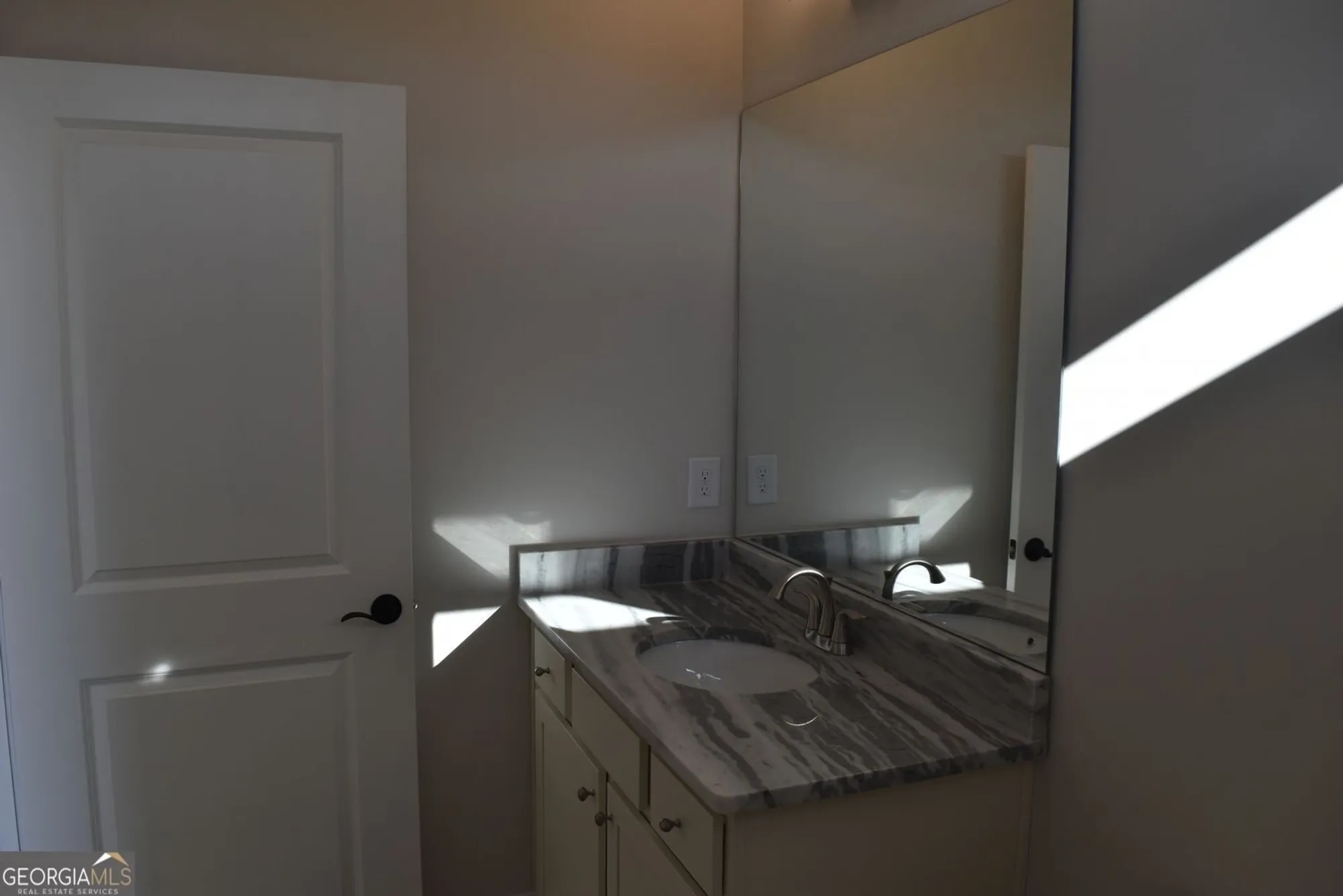 Property Slideshow image 27 of 43 | 3792 tielman st # 00, Snellville, GA, 30078