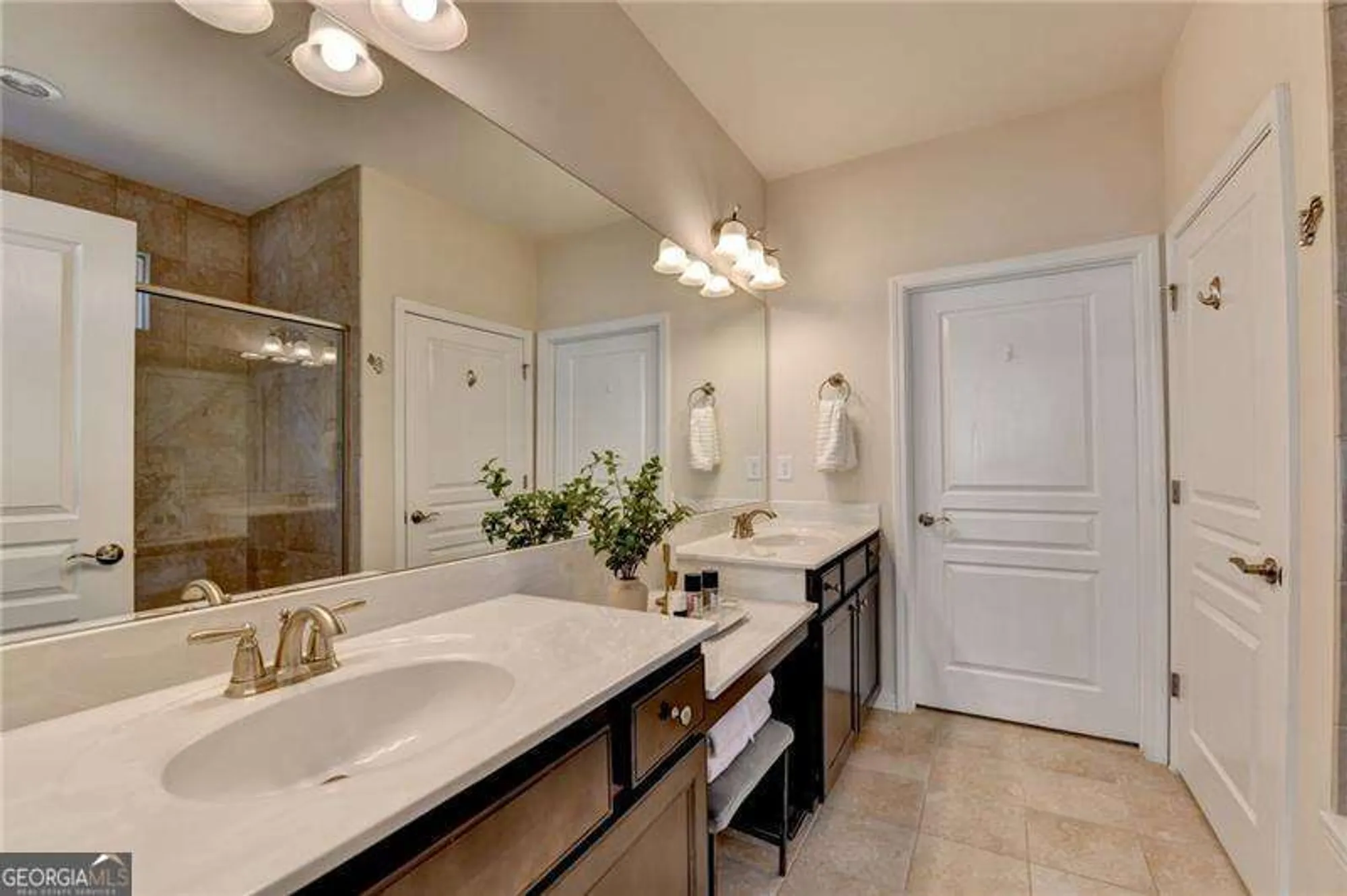 Property Slideshow image 37 of 49 | 3150 thistle trl, Suwanee, GA, 30024