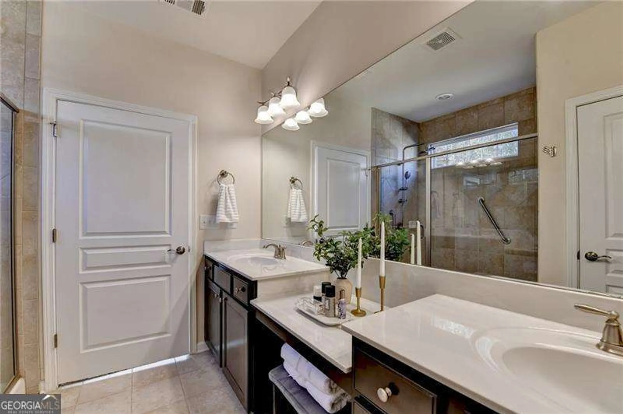 Property Slideshow image 39 of 49 | 3150 thistle trl, Suwanee, GA, 30024