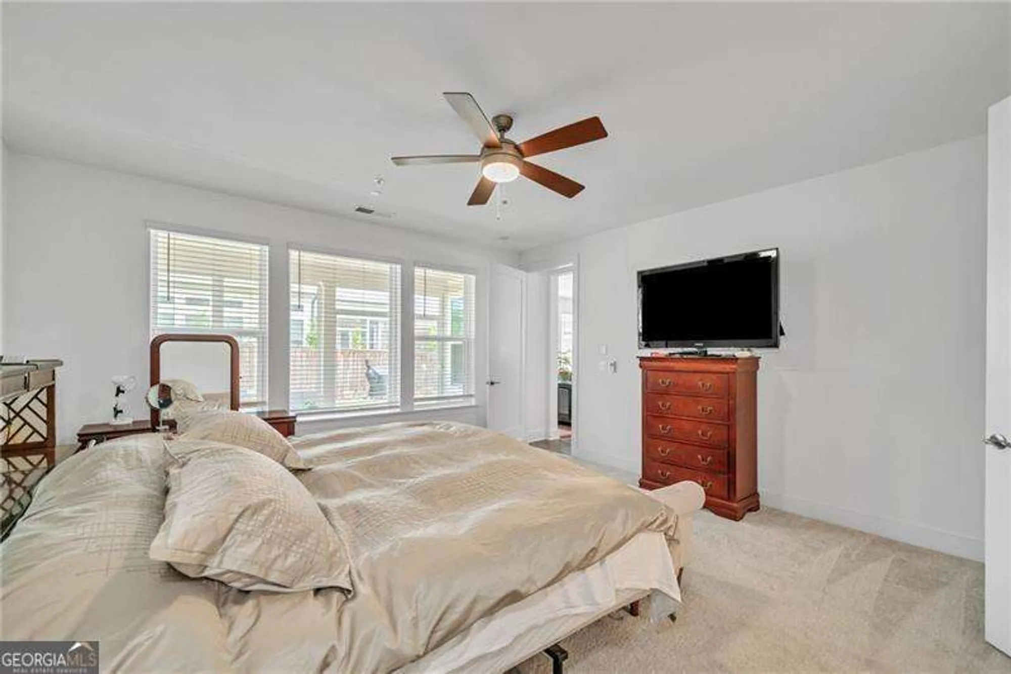 Property Slideshow image 15 of 51 | 163 lorraine pkwy, Woodstock, GA, 30188