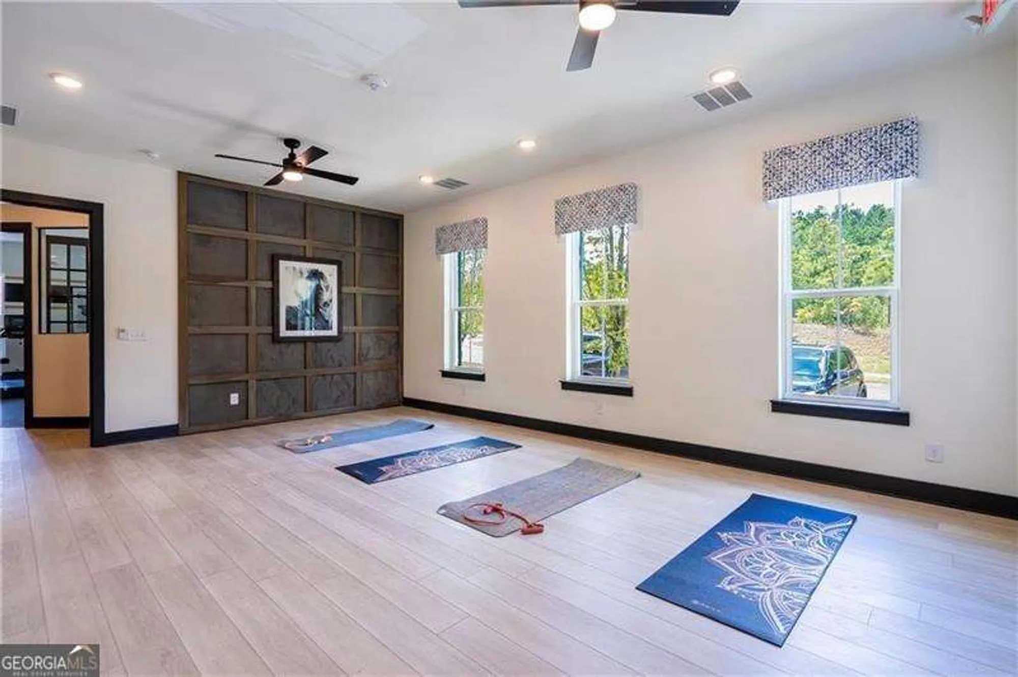 Property Slideshow image 38 of 51 | 163 lorraine pkwy, Woodstock, GA, 30188