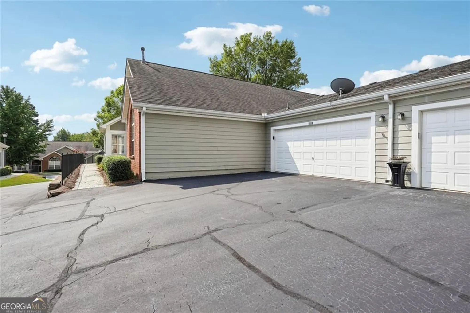 Property Slideshow image 18 of 44 | 3050 orchard ridge cir, Duluth, GA, 30096