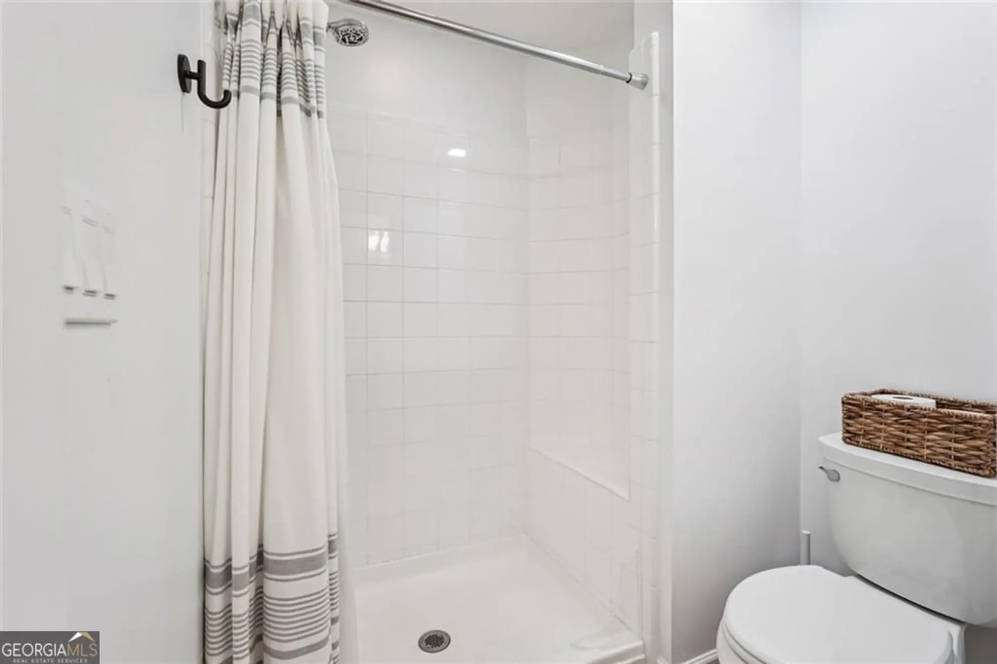 Property Slideshow image 21 of 44 | 3050 orchard ridge cir, Duluth, GA, 30096