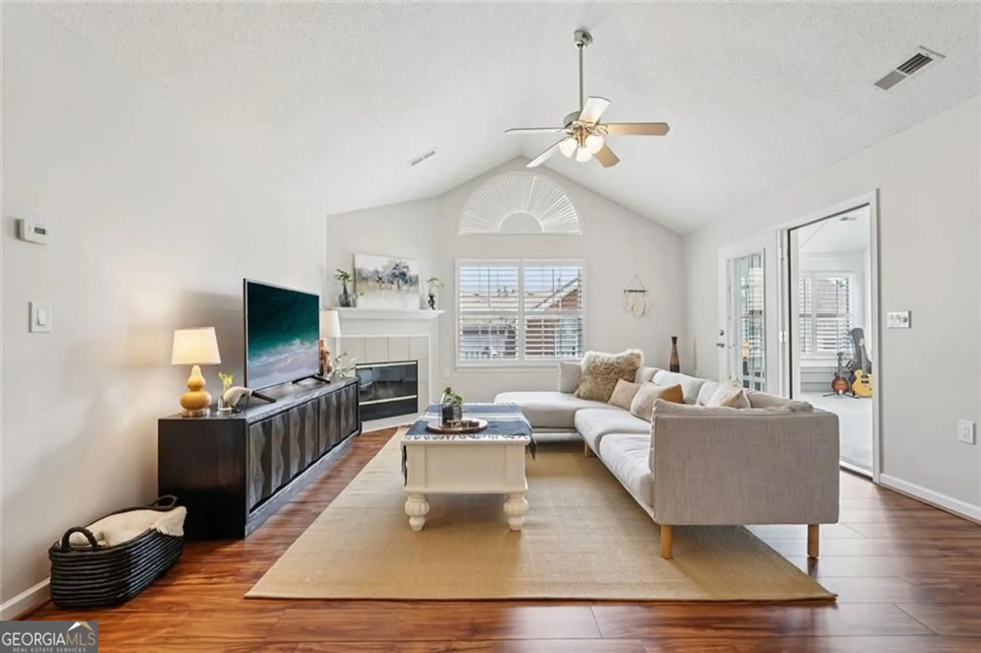 Property Slideshow image 23 of 44 | 3050 orchard ridge cir, Duluth, GA, 30096