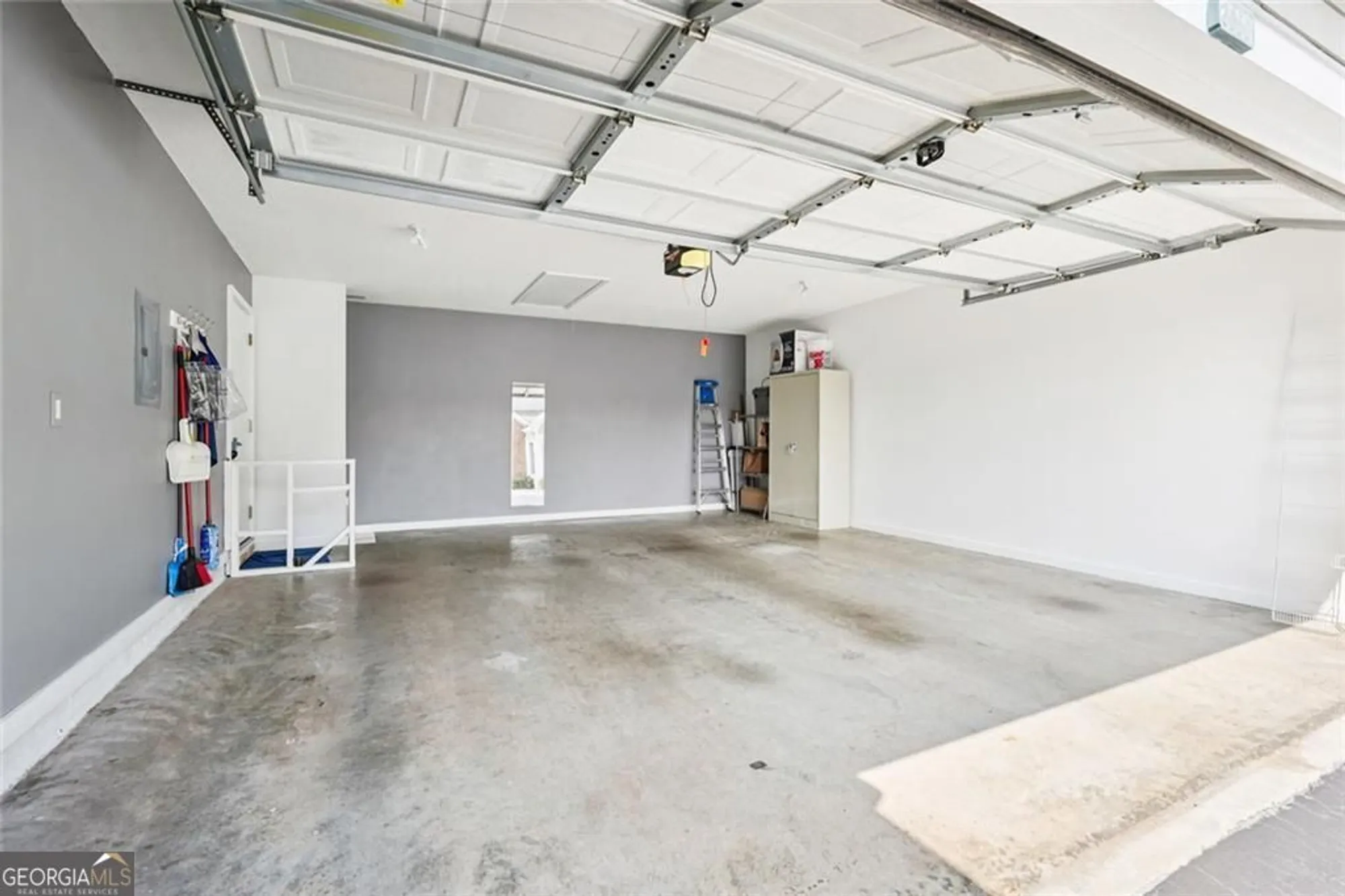 Property Slideshow image 20 of 44 | 3050 orchard ridge cir, Duluth, GA, 30096