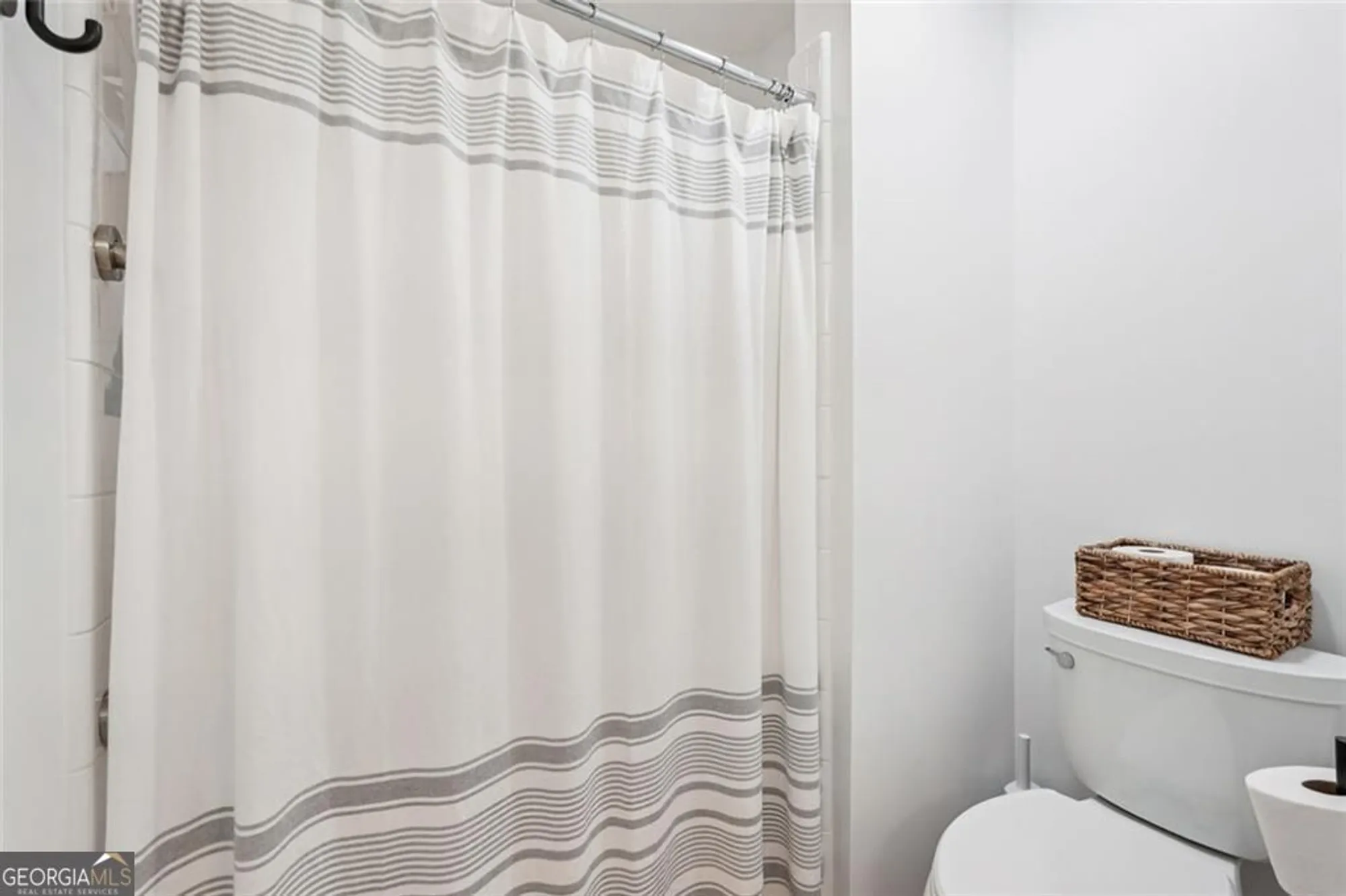 Property Slideshow image 38 of 44 | 3050 orchard ridge cir, Duluth, GA, 30096