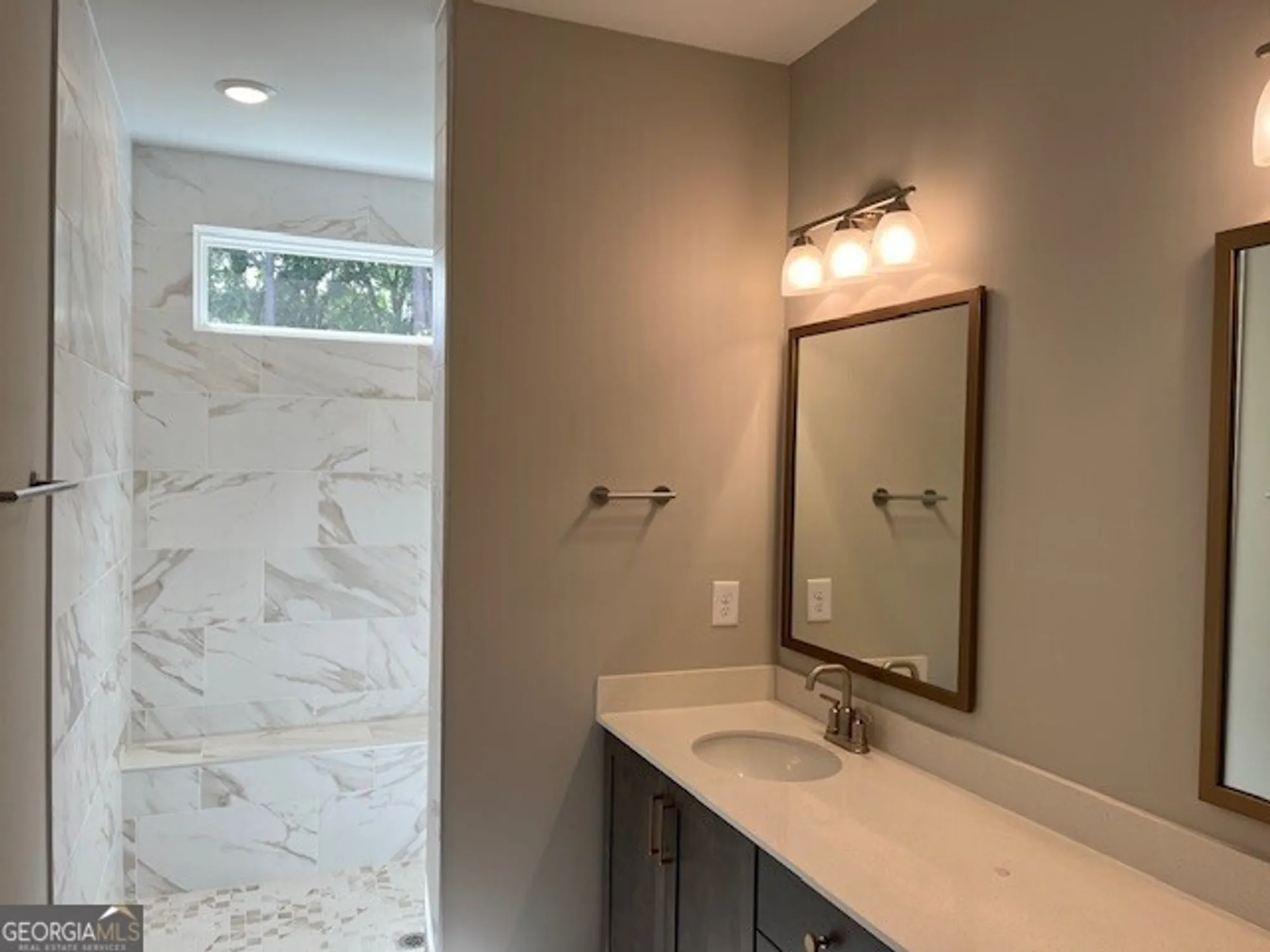 Property Slideshow image 9 of 20 | 3422 fishpond cir, Dacula, GA, 30019