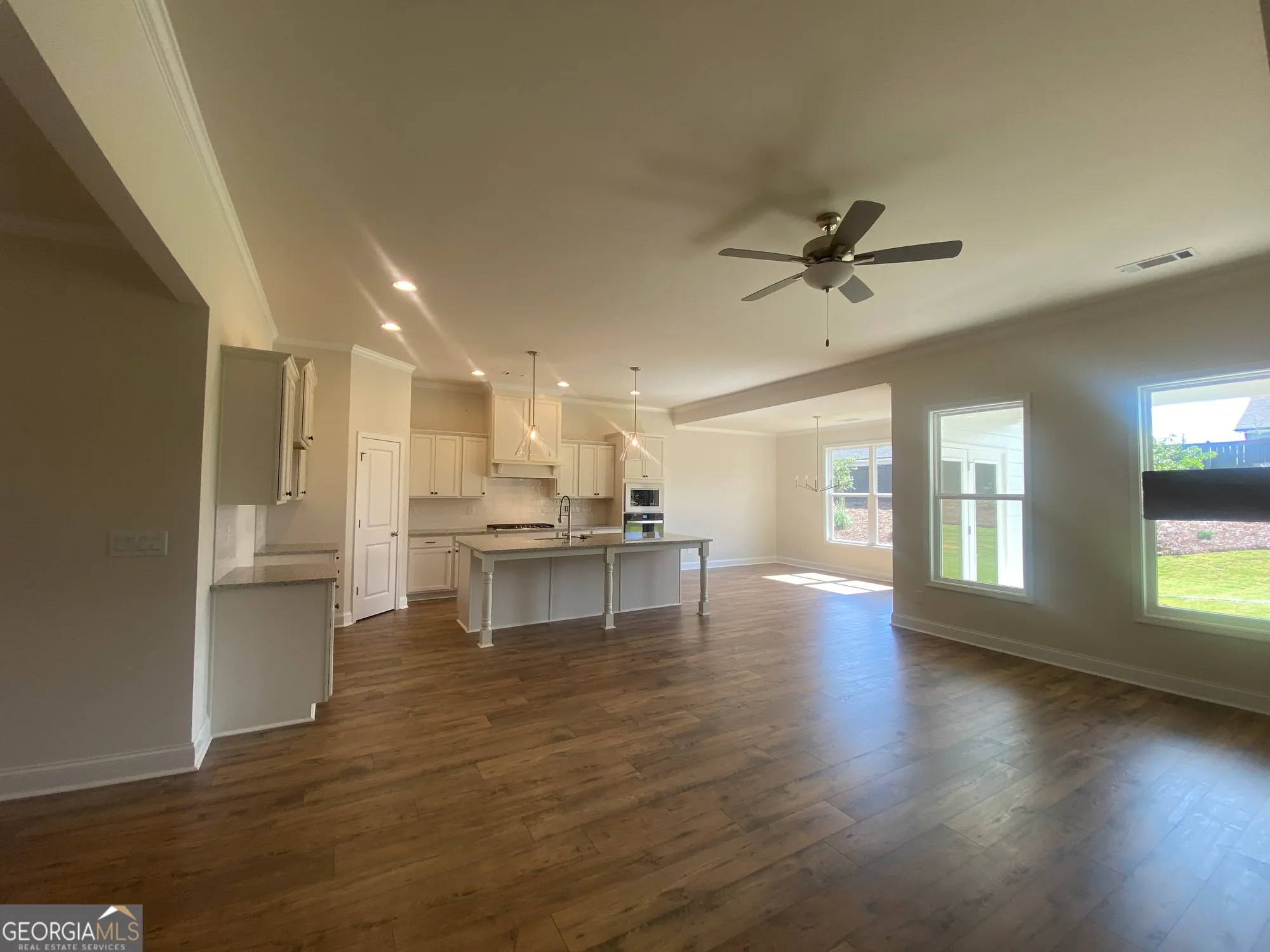 Property Slideshow image 10 of 60 | 134 oakdale rd # 31, Jefferson, GA, 30549