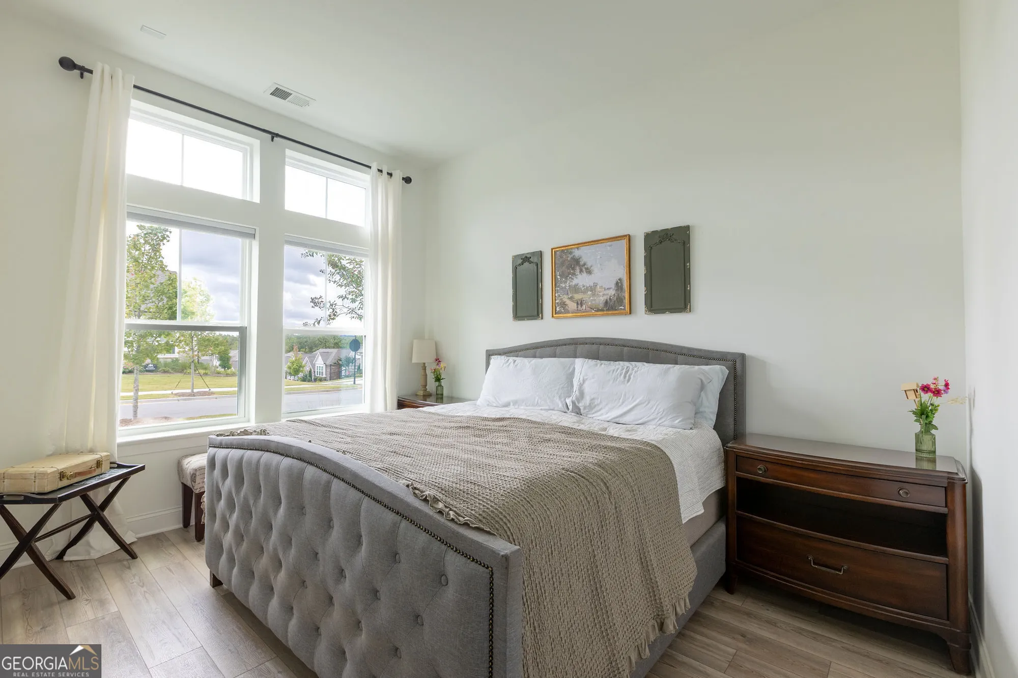 Property Slideshow image 14 of 18 | 6821 bungalow rd, Flowery Branch, GA, 30542