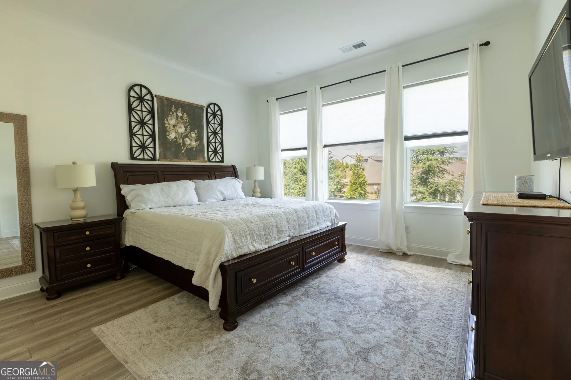 Property Slideshow image 10 of 18 | 6821 bungalow rd, Flowery Branch, GA, 30542