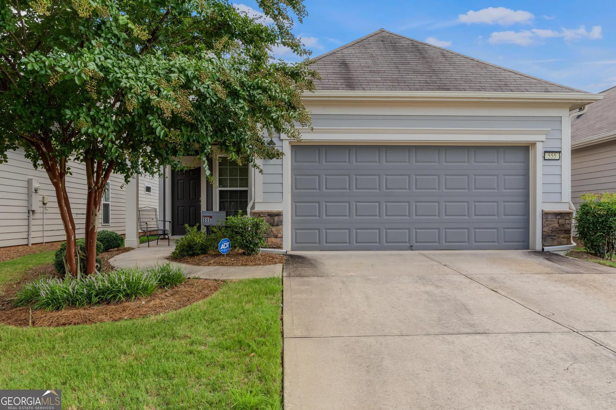 Property Slideshow image 1 of 32 | 555 beautyberry dr, Griffin, GA, 30223