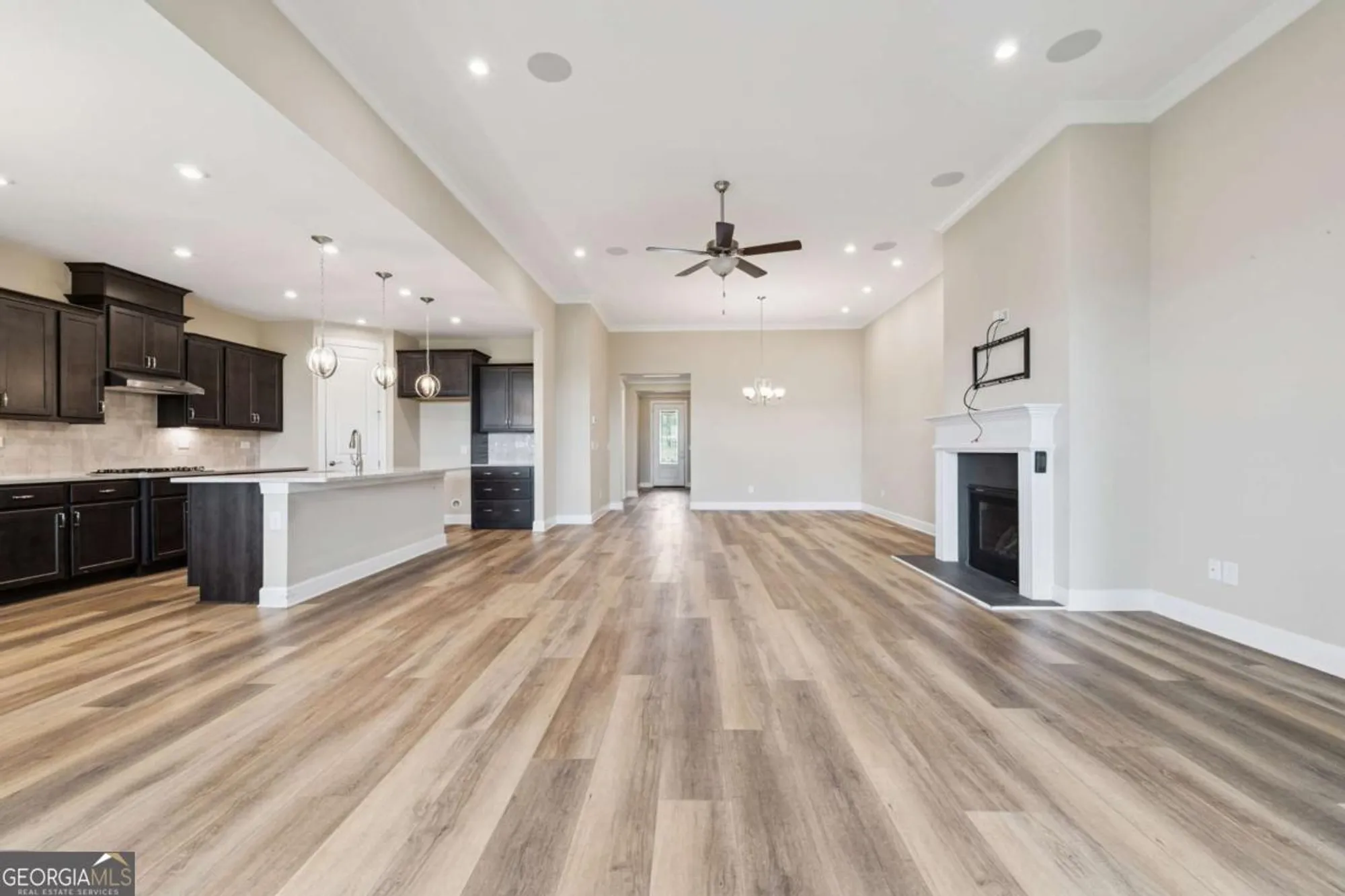 Property Slideshow image 19 of 37 | 75 seneca way, Hoschton, GA, 30548