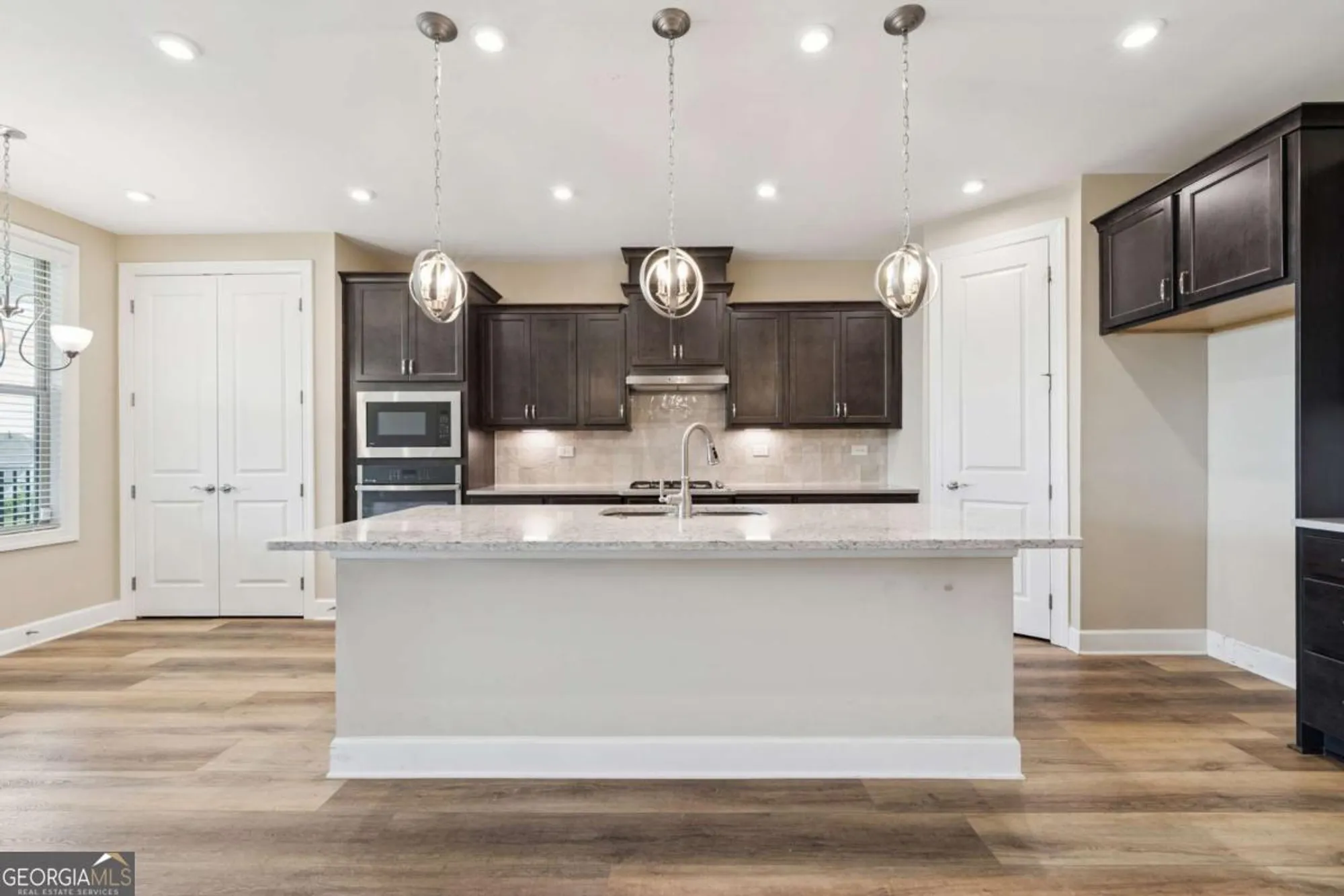 Property Slideshow image 4 of 37 | 75 seneca way, Hoschton, GA, 30548