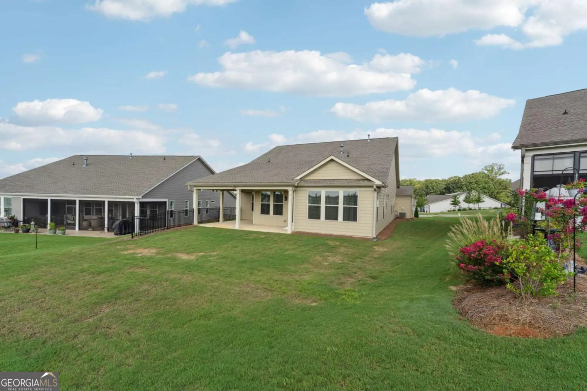 Property Slideshow image 36 of 37 | 75 seneca way, Hoschton, GA, 30548