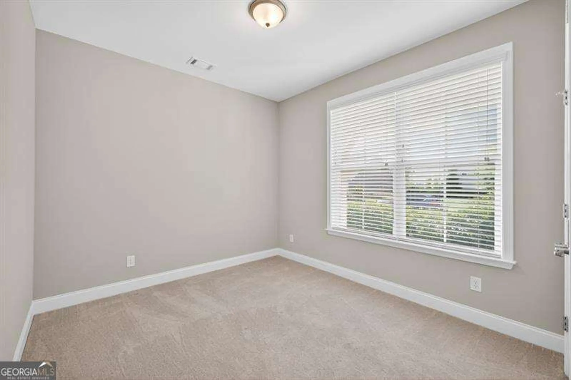 Property Slideshow image 9 of 55 | 554 everton pl, Grayson, GA, 30017