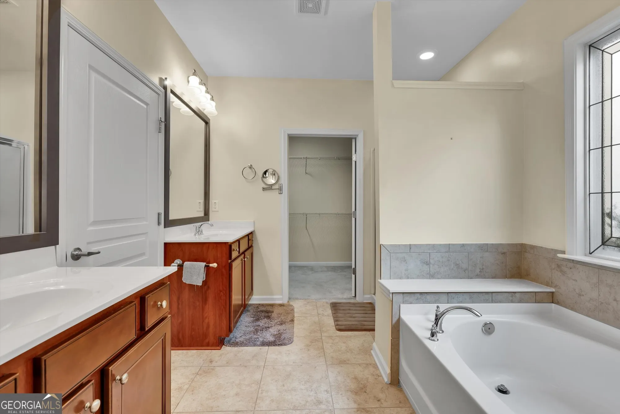 Property Slideshow image 35 of 51 | 840 peach blossom ct, Griffin, GA, 30223
