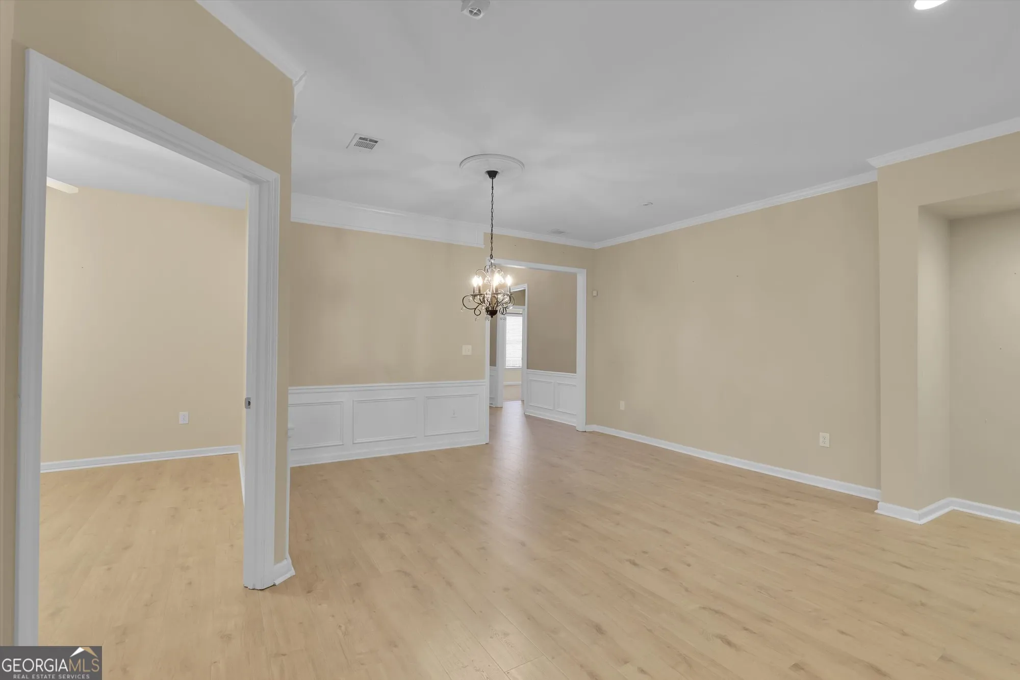 Property Slideshow image 8 of 51 | 840 peach blossom ct, Griffin, GA, 30223