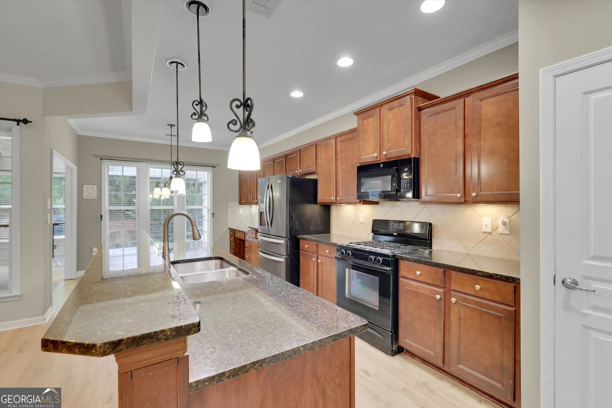 Property Slideshow image 21 of 51 | 840 peach blossom ct, Griffin, GA, 30223