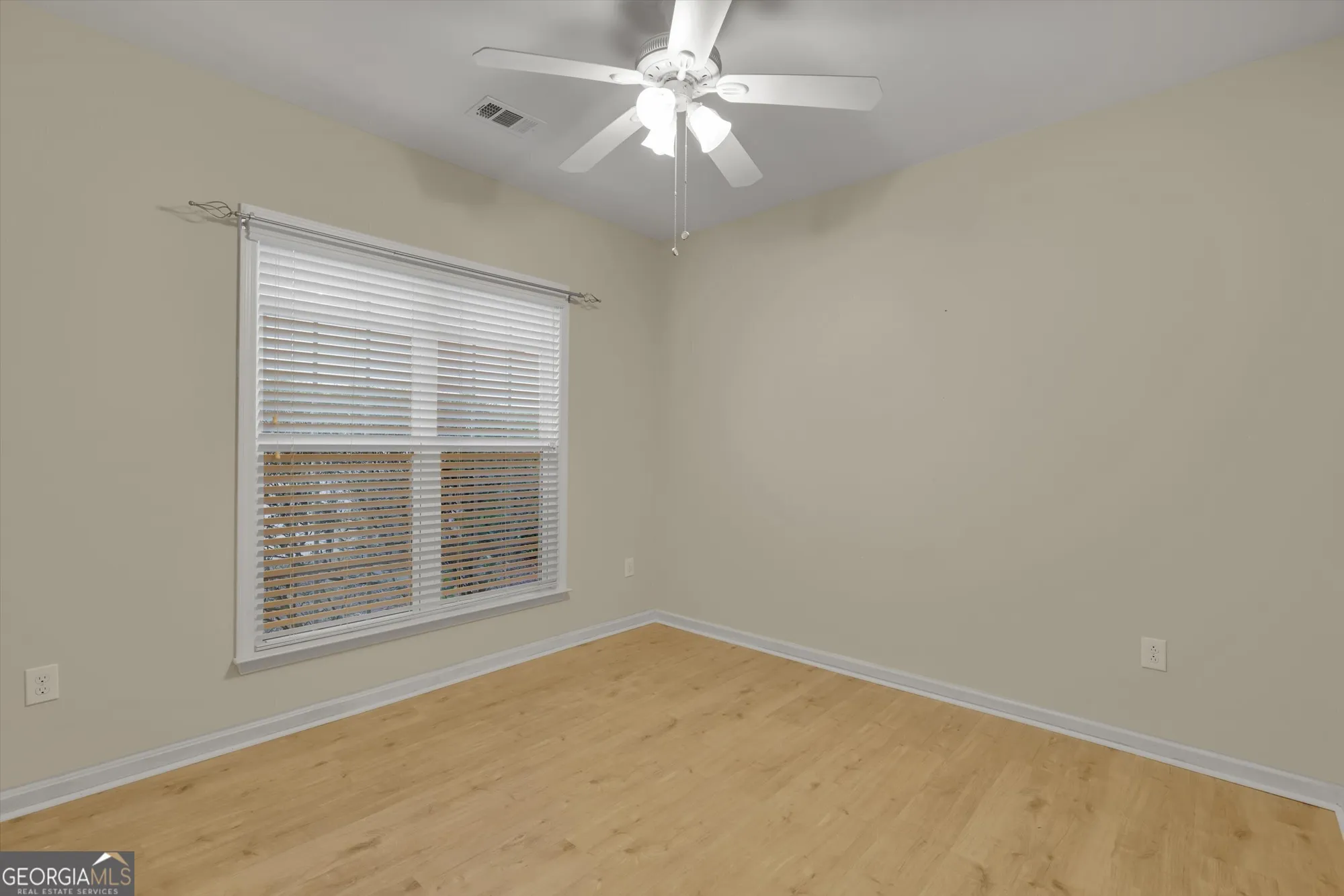 Property Slideshow image 27 of 51 | 840 peach blossom ct, Griffin, GA, 30223