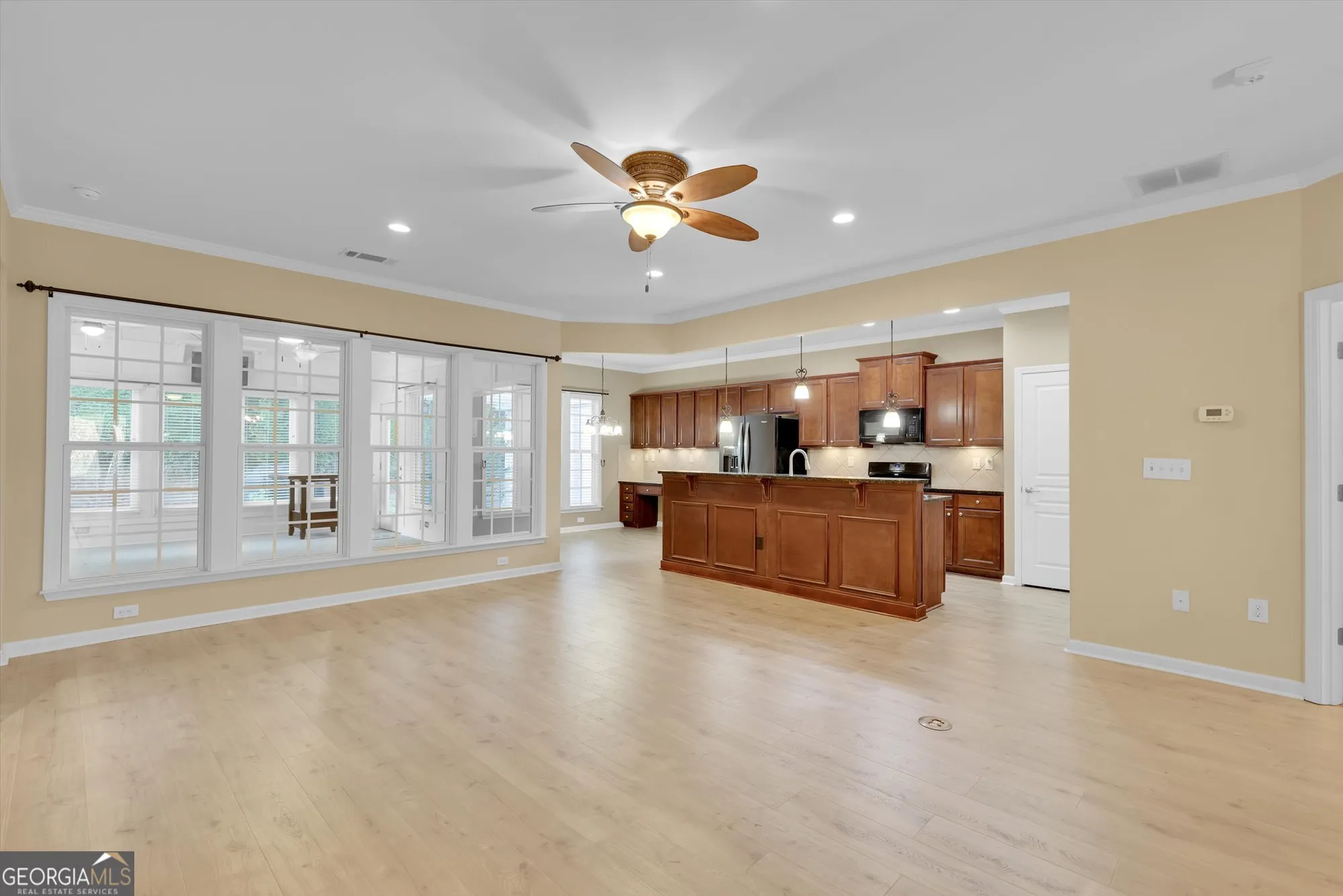 Property Slideshow image 13 of 51 | 840 peach blossom ct, Griffin, GA, 30223