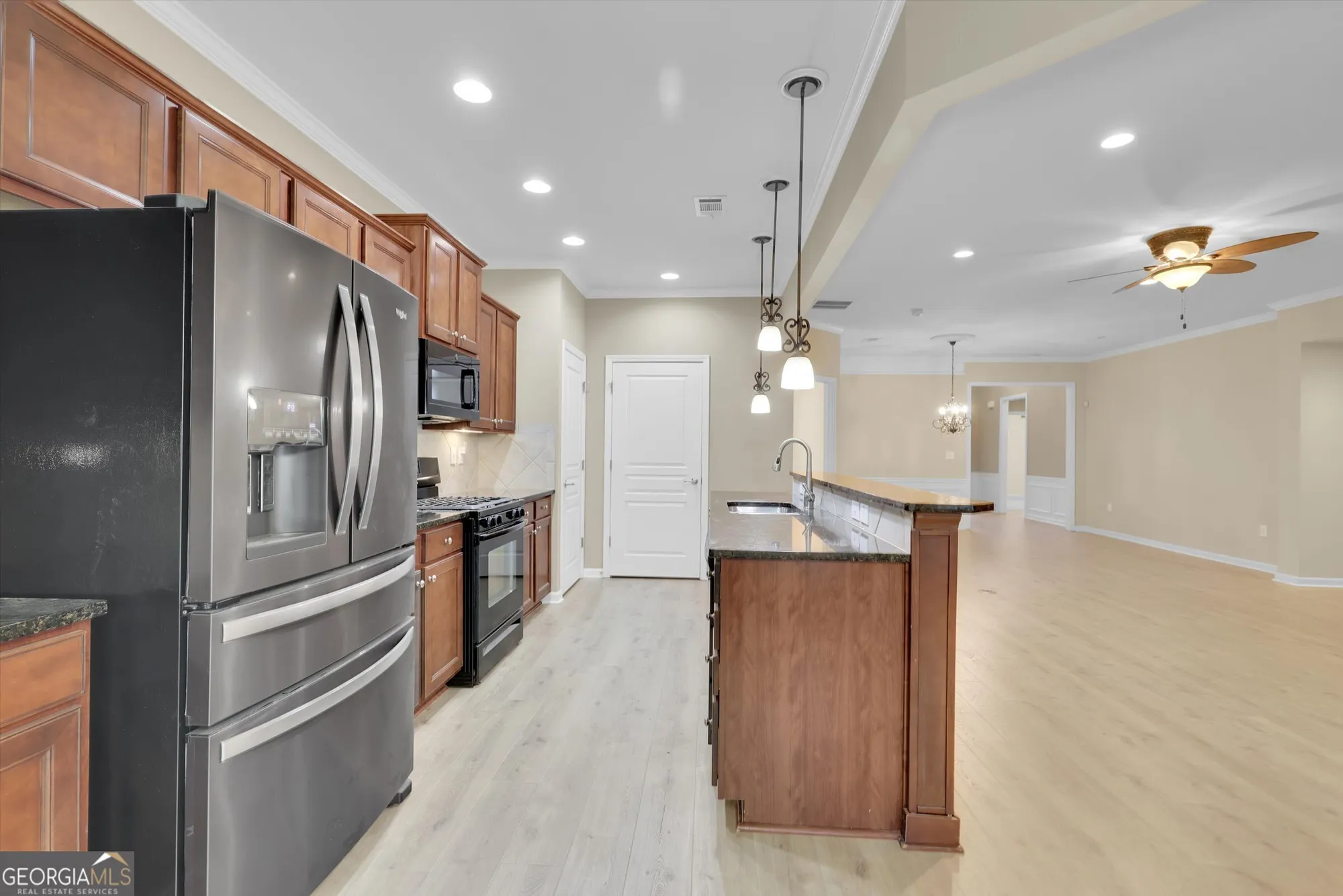 Property Slideshow image 17 of 51 | 840 peach blossom ct, Griffin, GA, 30223