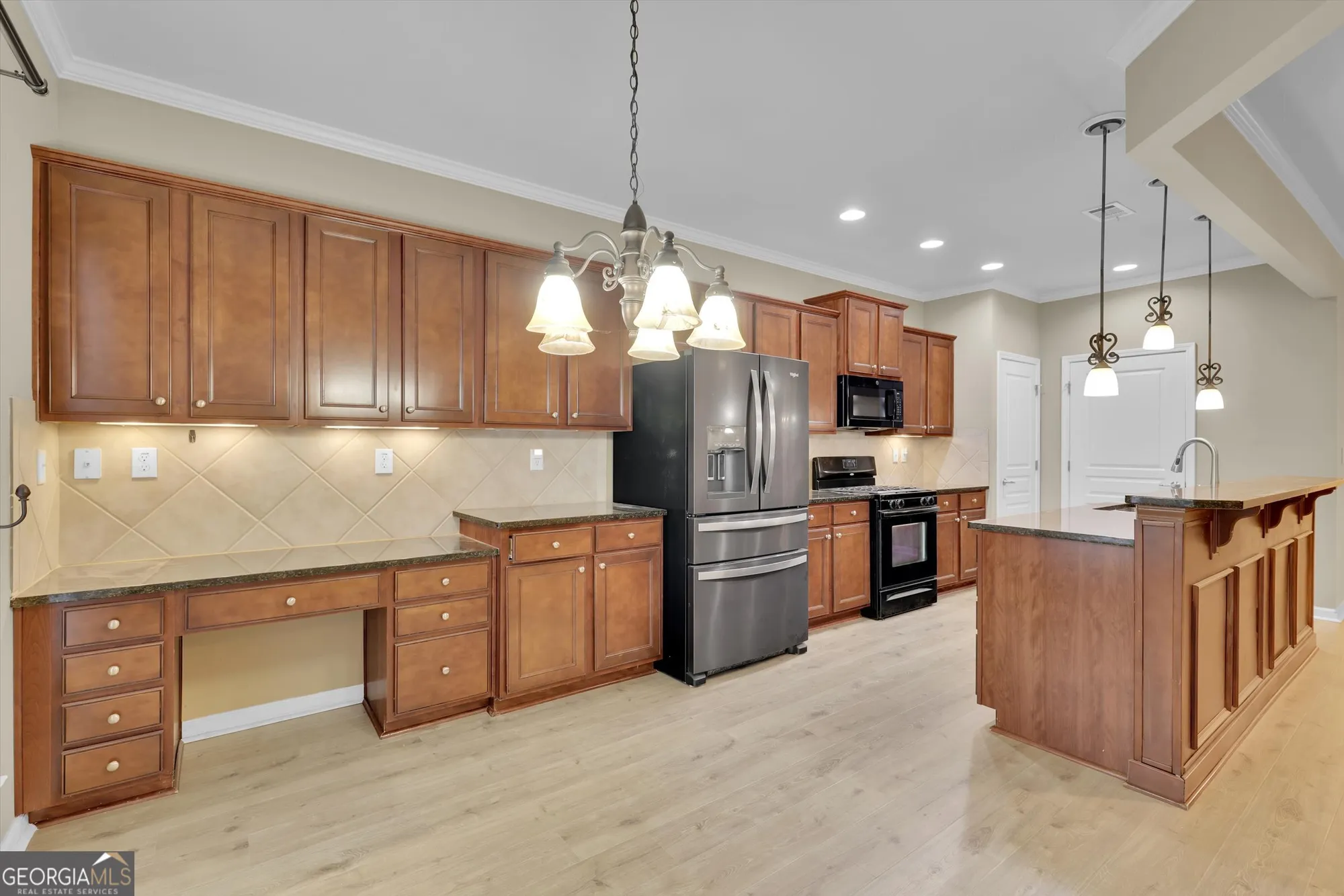 Property Slideshow image 16 of 51 | 840 peach blossom ct, Griffin, GA, 30223