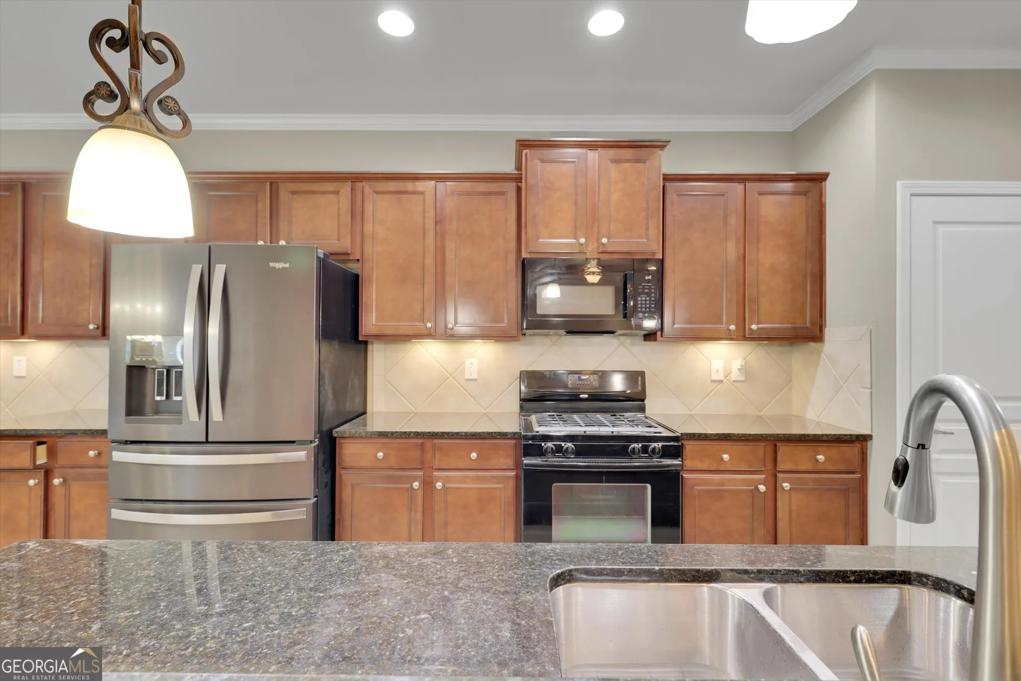 Property Slideshow image 22 of 51 | 840 peach blossom ct, Griffin, GA, 30223