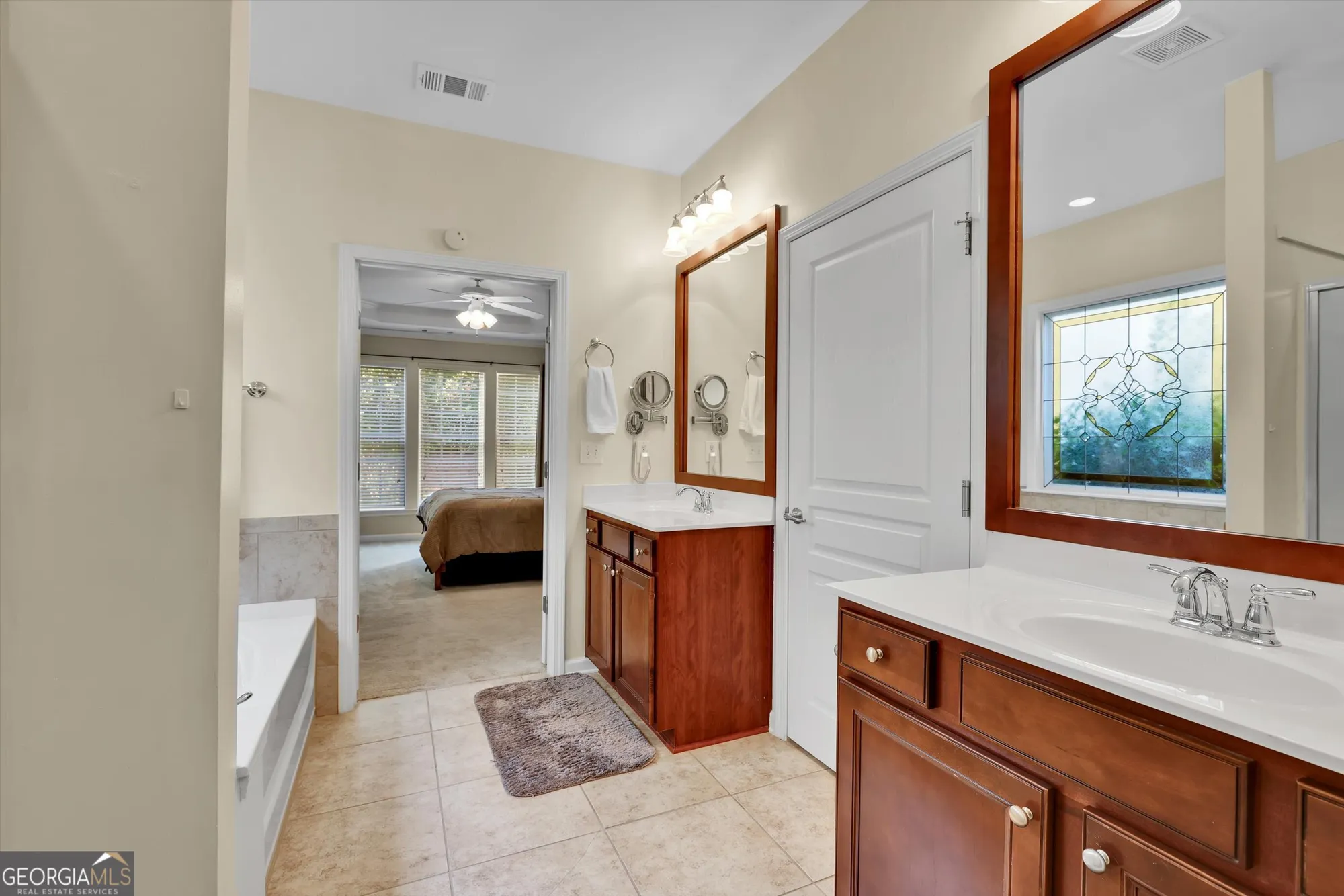 Property Slideshow image 36 of 51 | 840 peach blossom ct, Griffin, GA, 30223