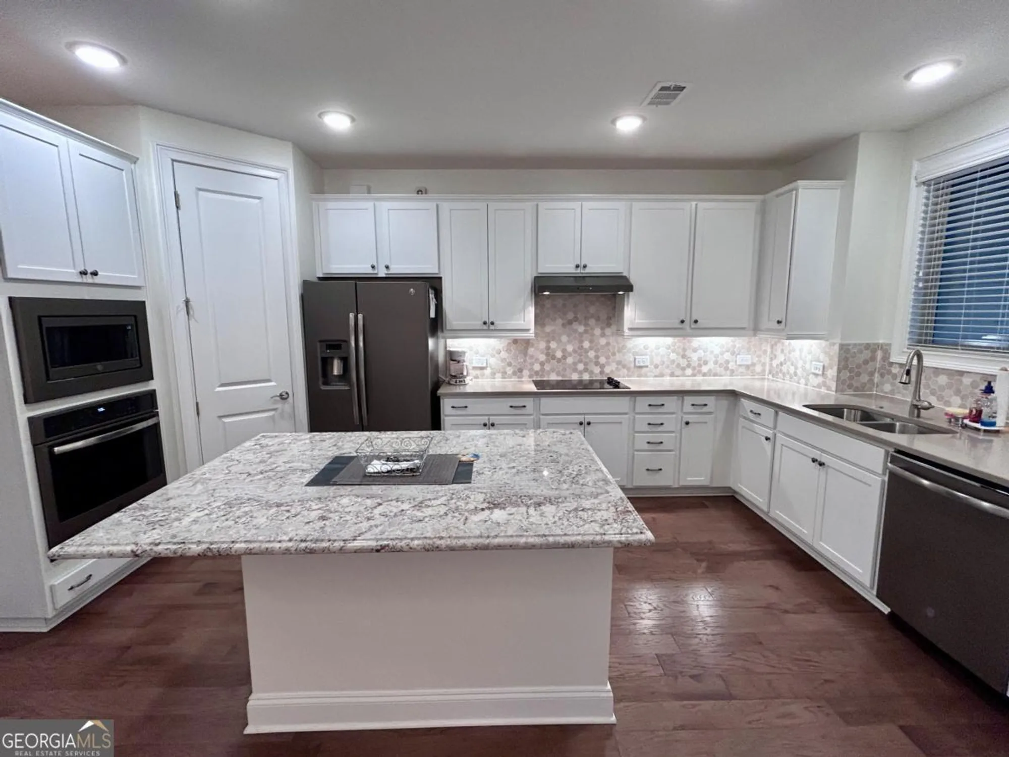 Property Slideshow image 11 of 31 | 311 honey locust ct, Peachtree City, GA, 30269