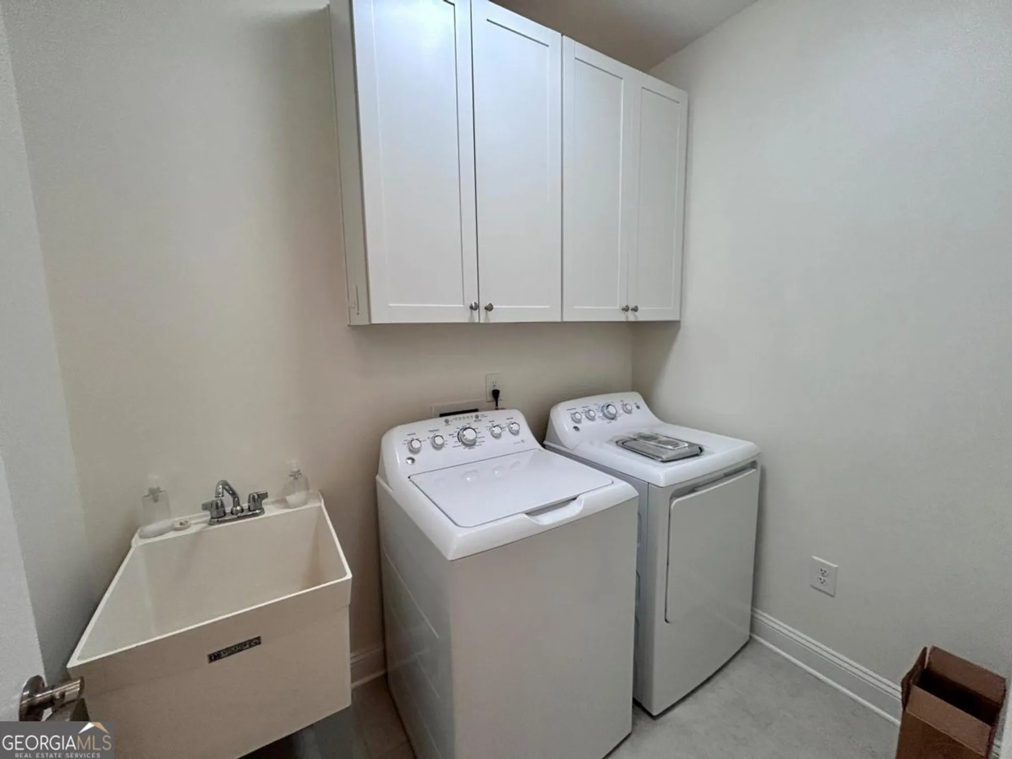 Property Slideshow image 21 of 31 | 311 honey locust ct, Peachtree City, GA, 30269